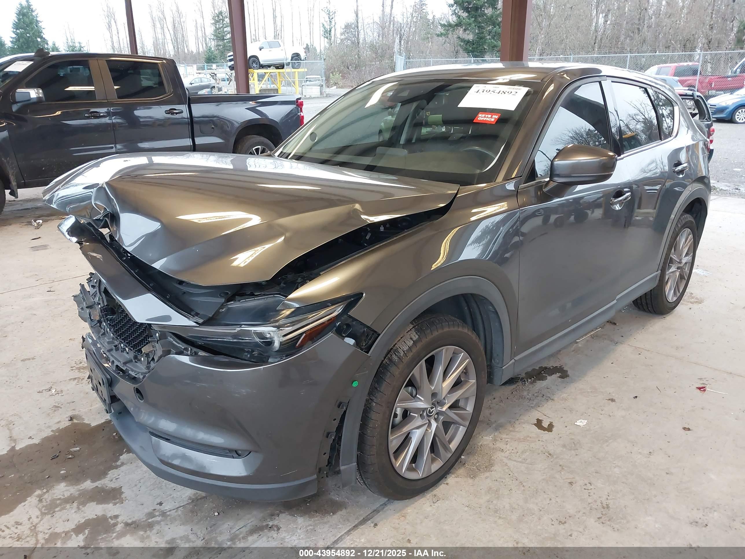 MAZDA CX-5 image 2