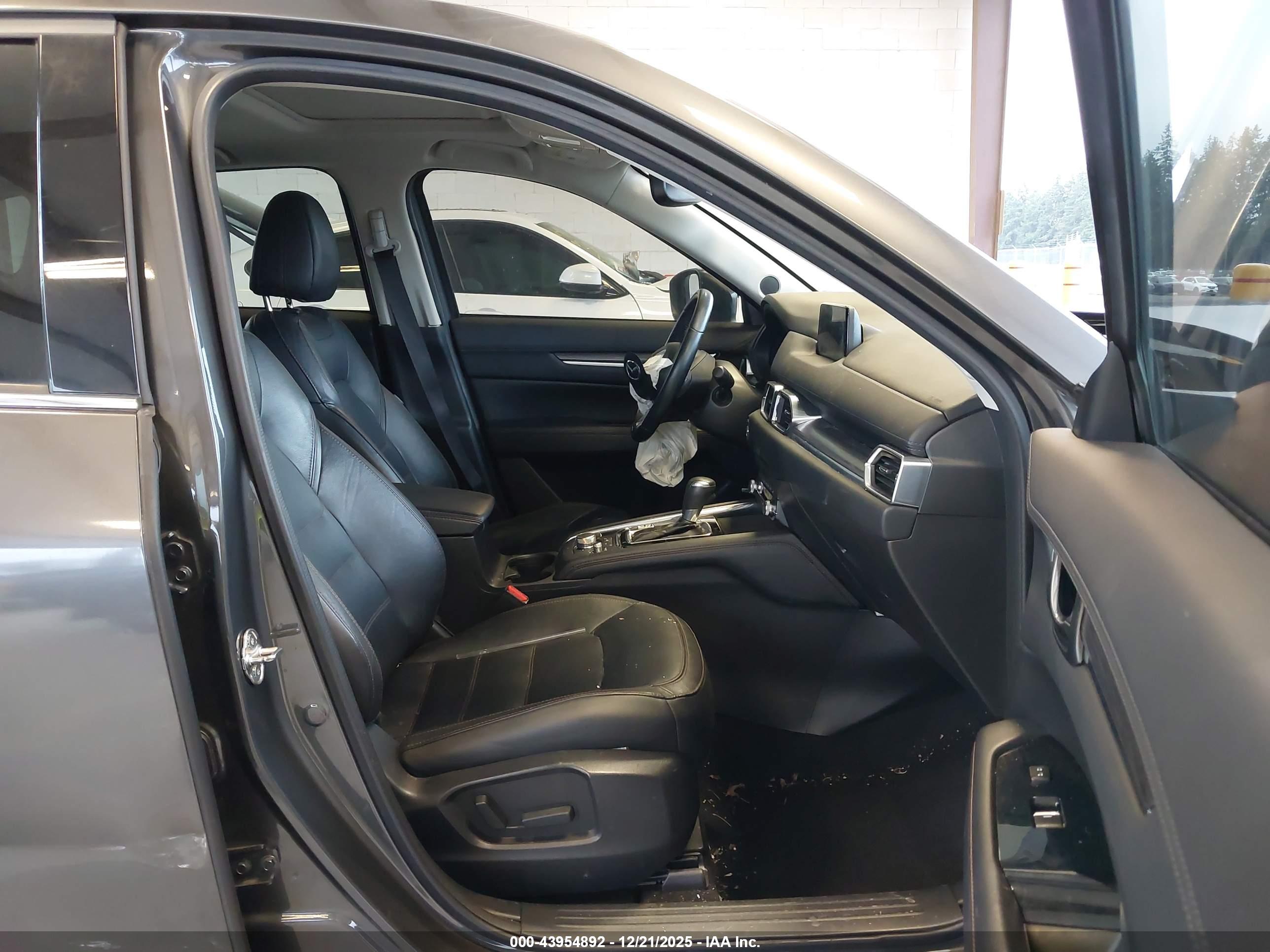 MAZDA CX-5 image 5