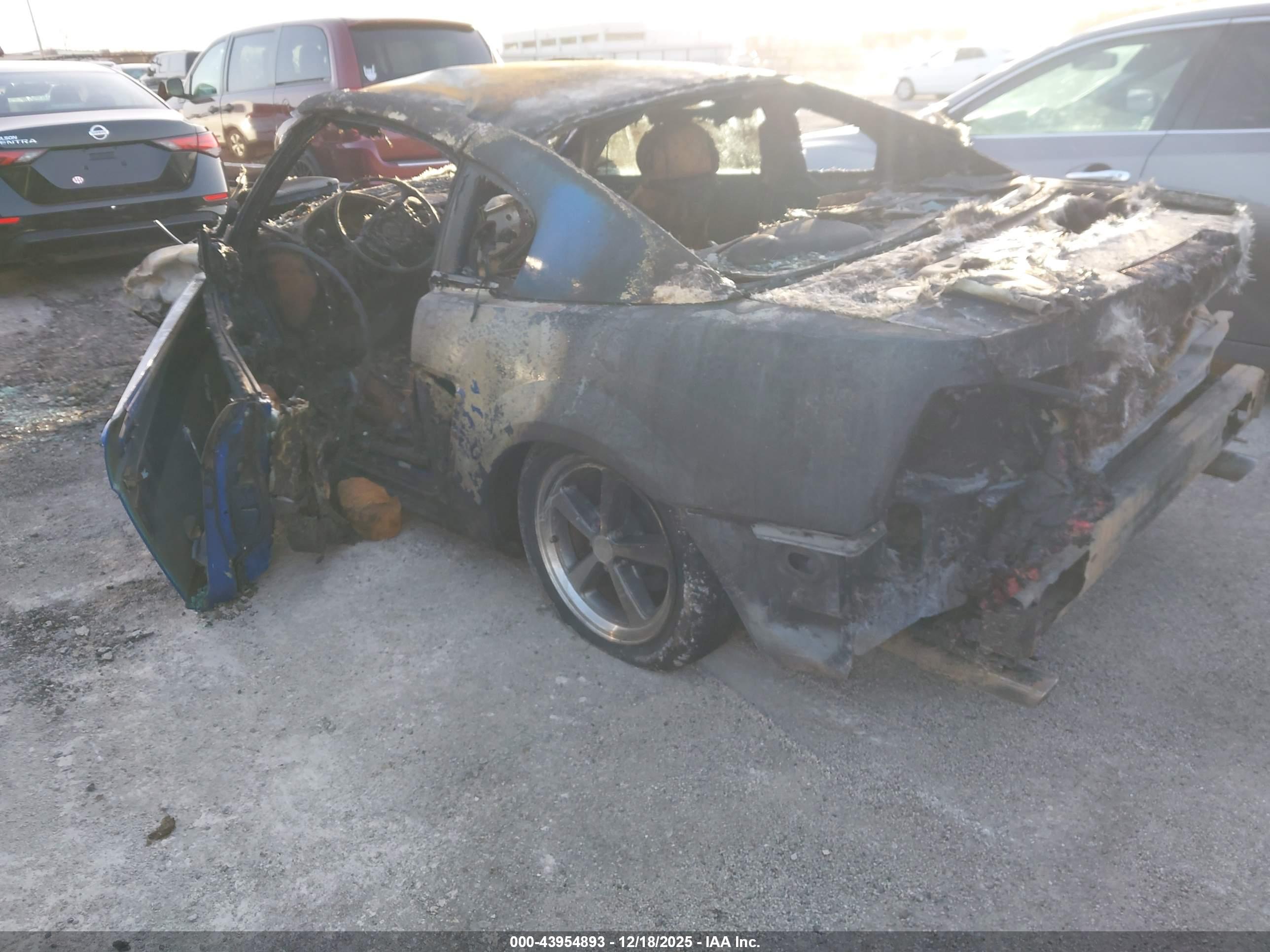 FORD MUSTANG image 3