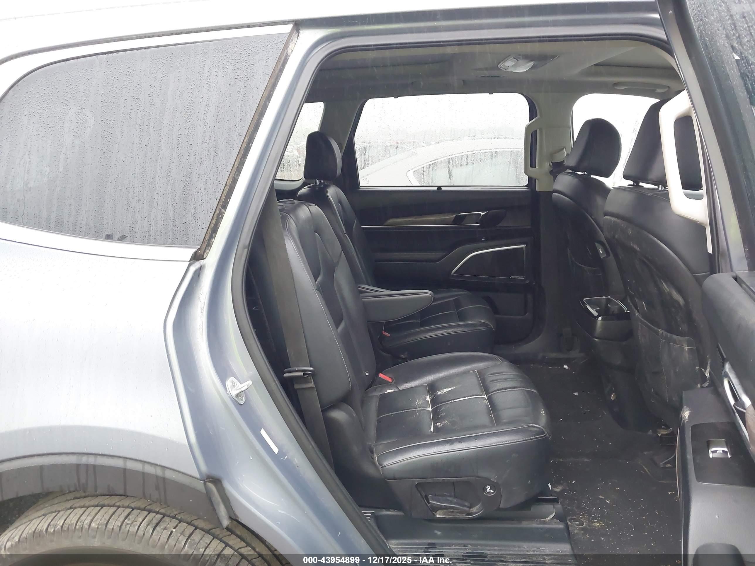 KIA TELLURIDE image 8
