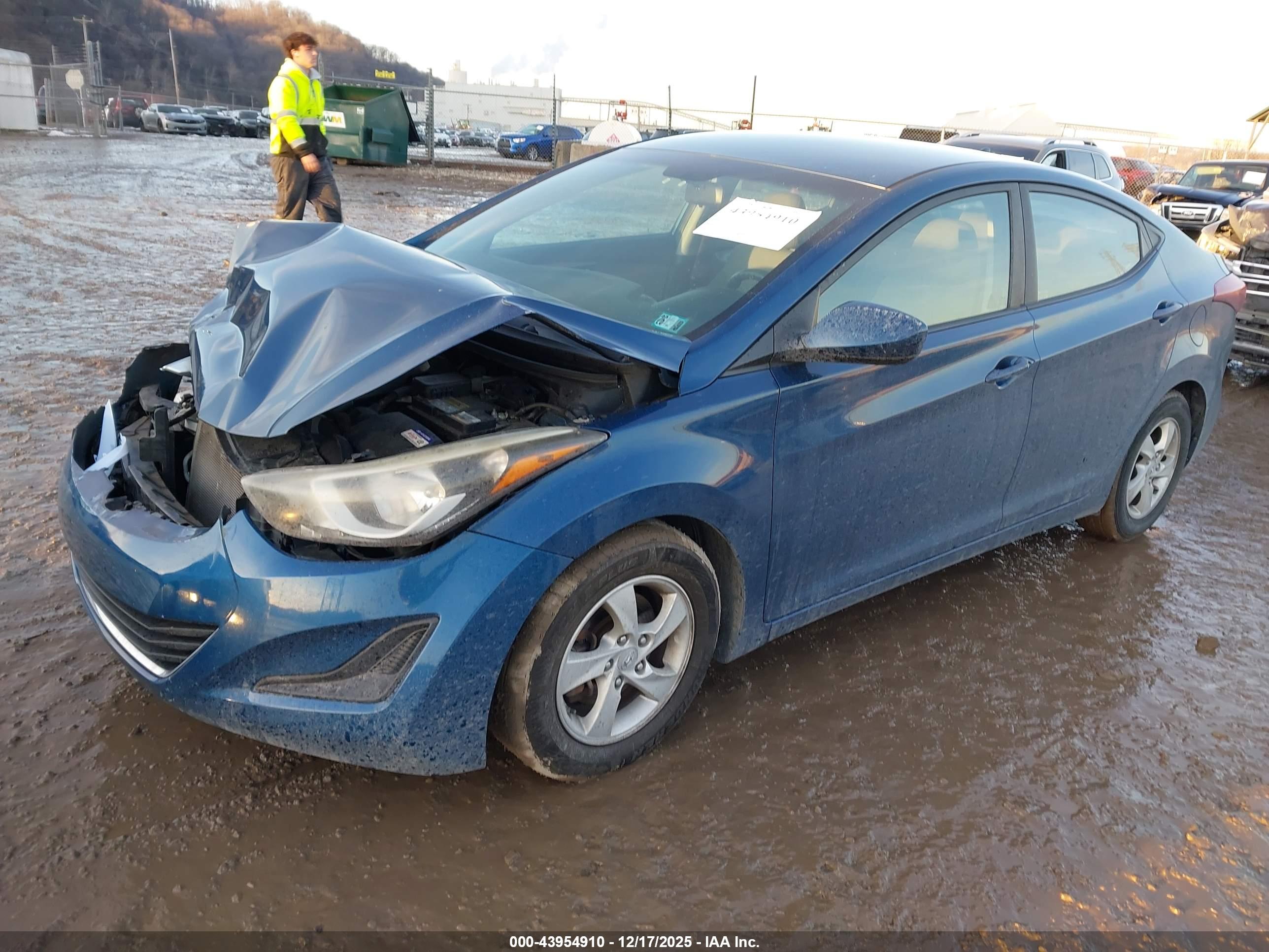 HYUNDAI ELANTRA image 2
