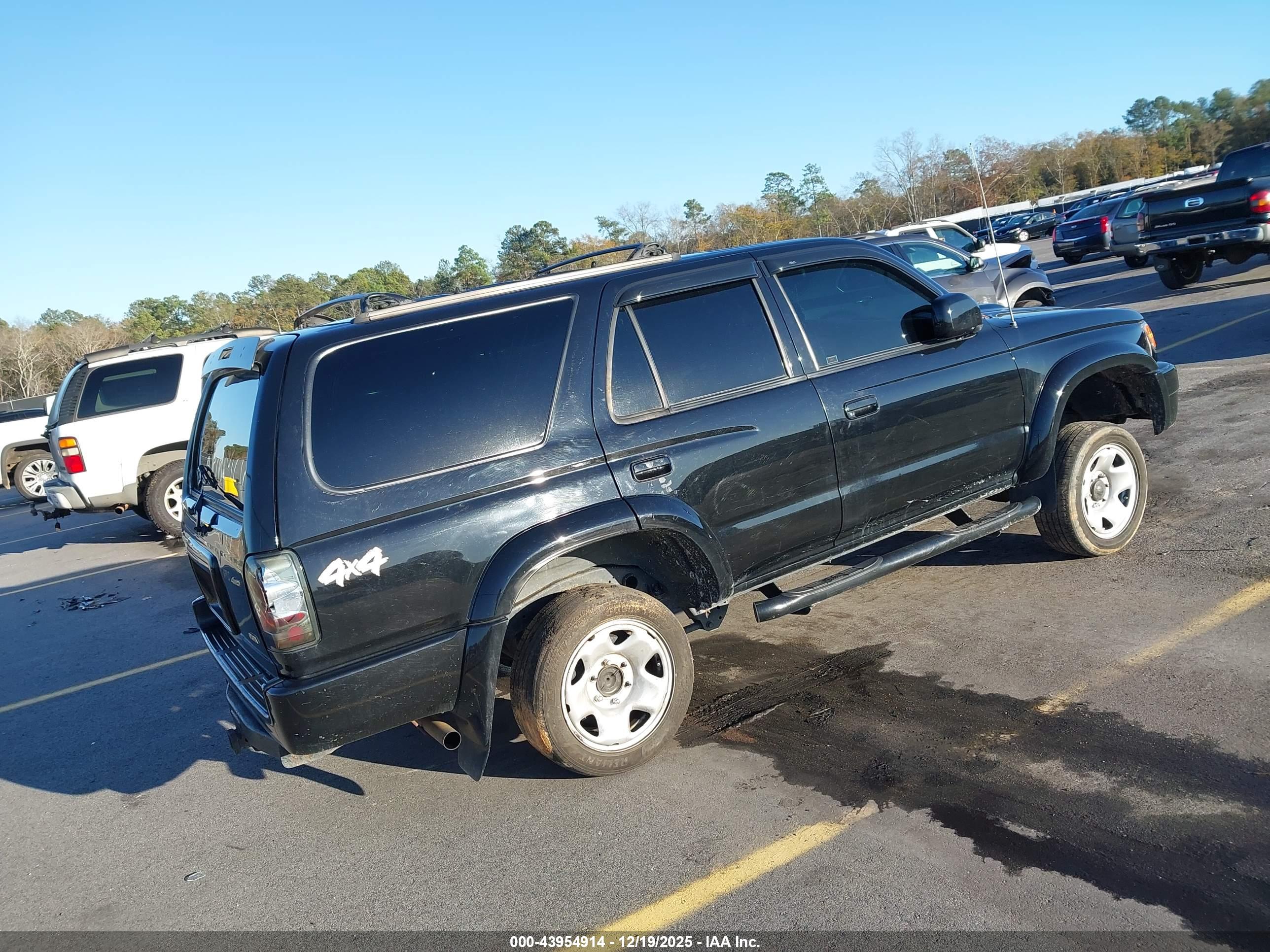 TOYOTA 4RUNNER image 4