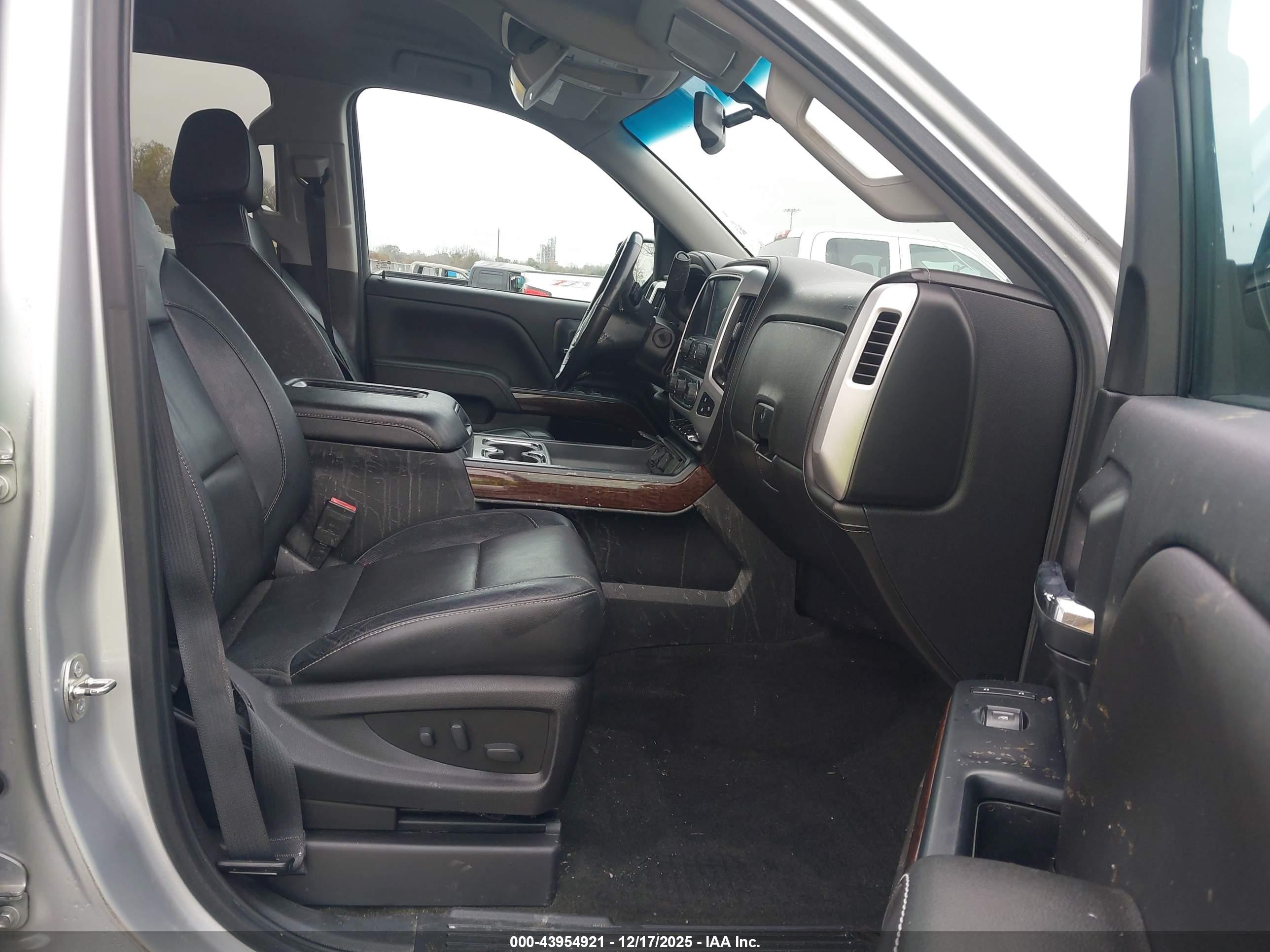 GMC SIERRA image 5