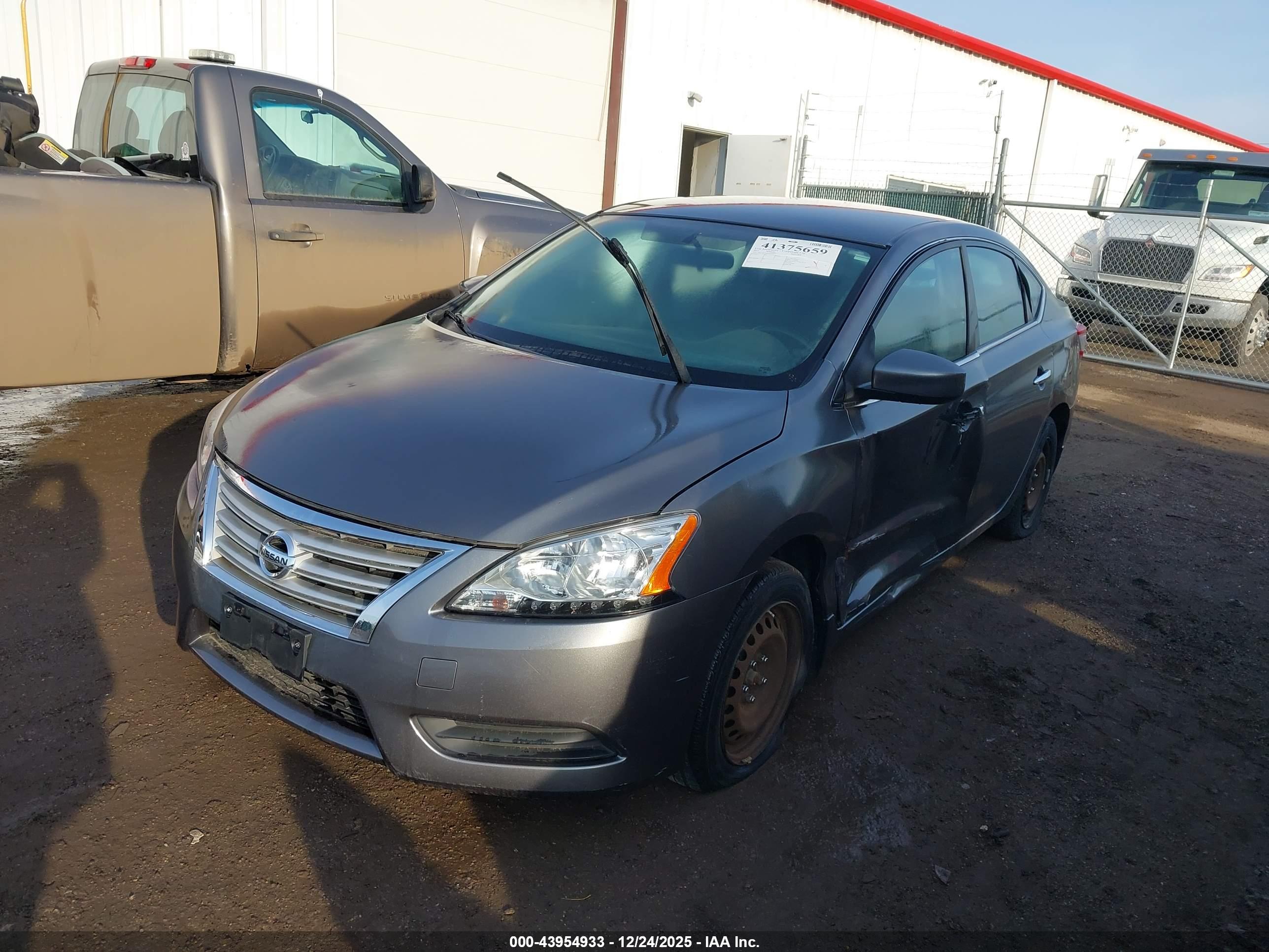 NISSAN SENTRA image 2