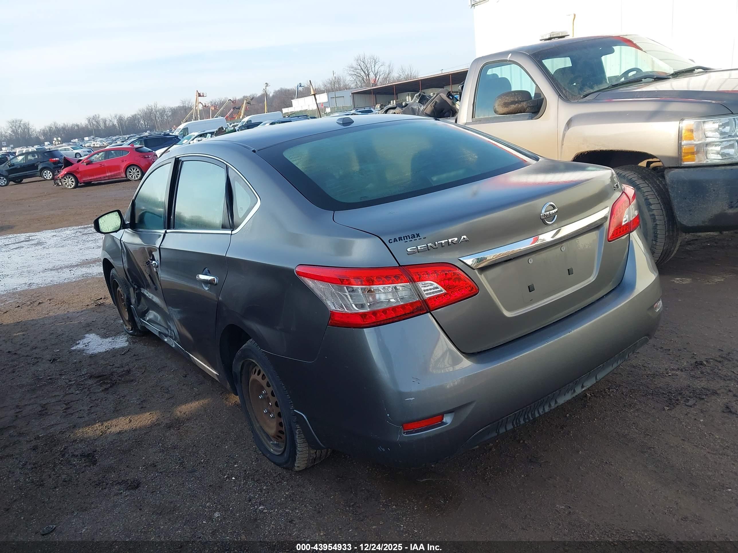 NISSAN SENTRA image 3