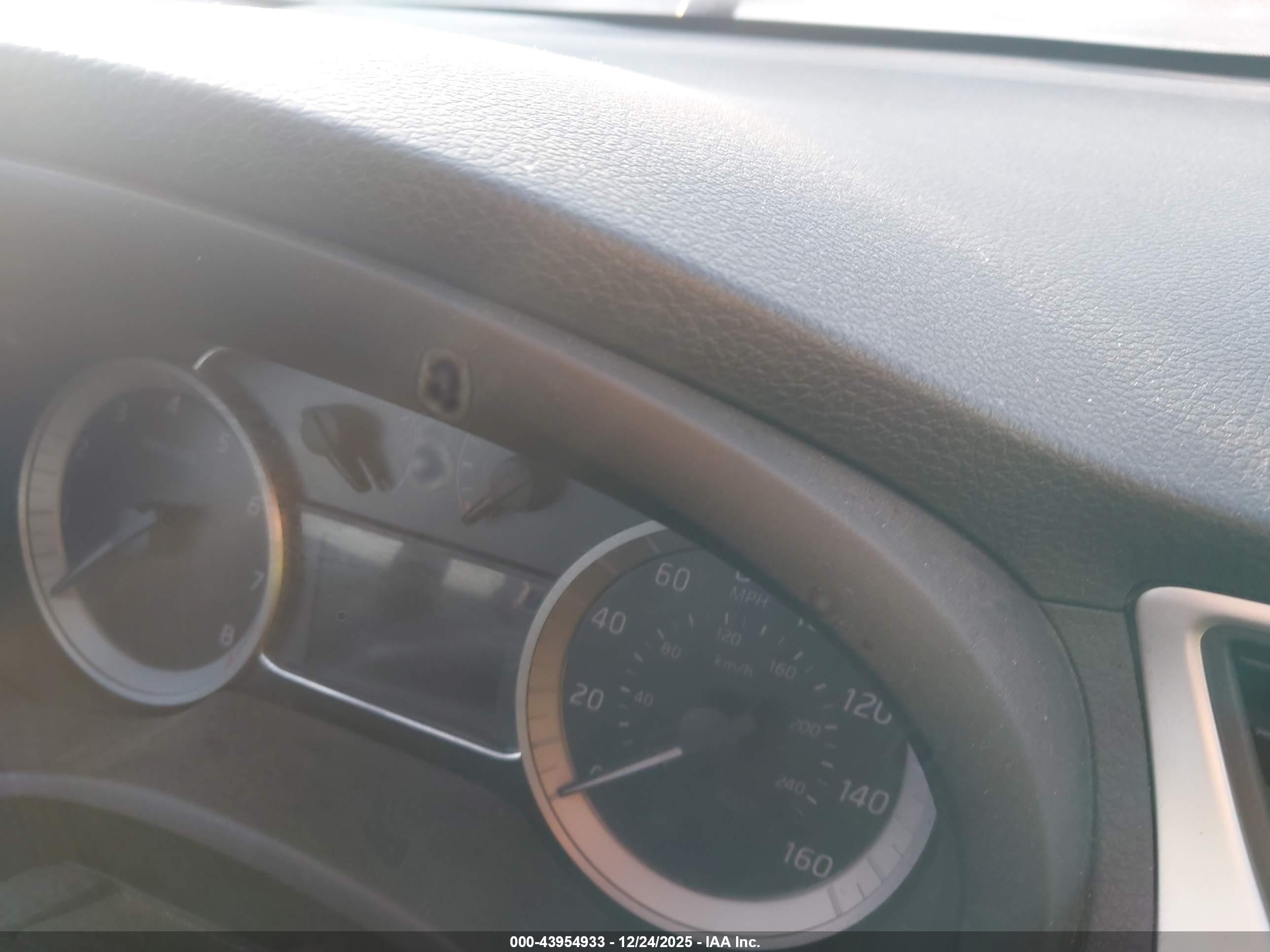 NISSAN SENTRA image 7