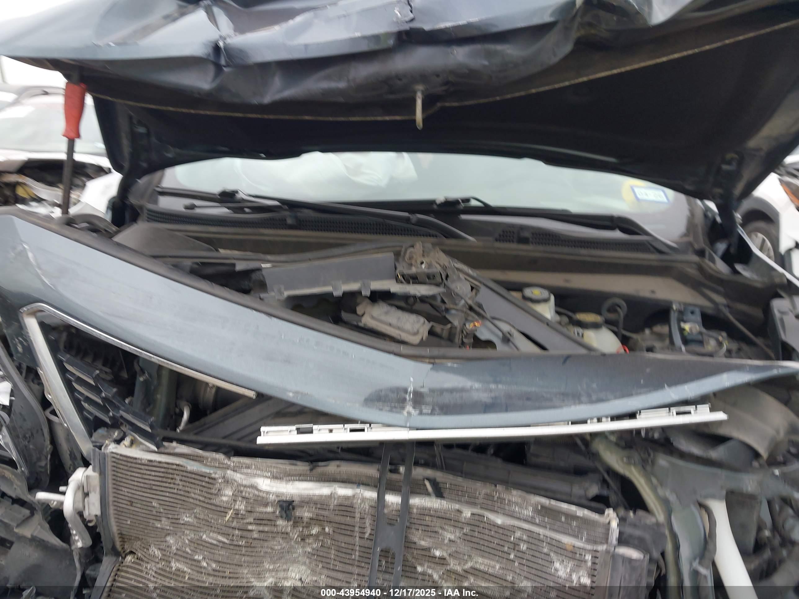 CADILLAC XT4 image 10