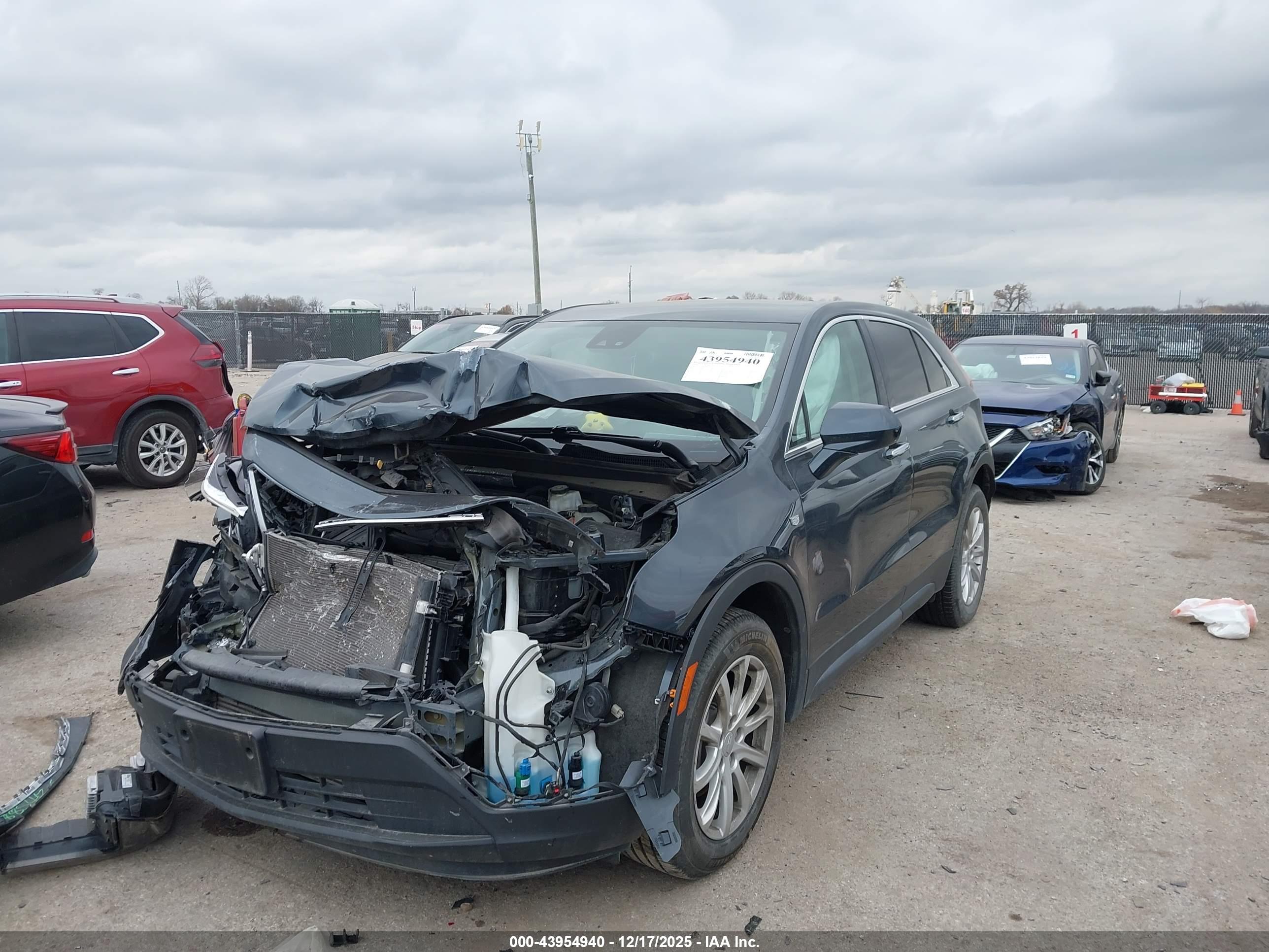 CADILLAC XT4 image 2