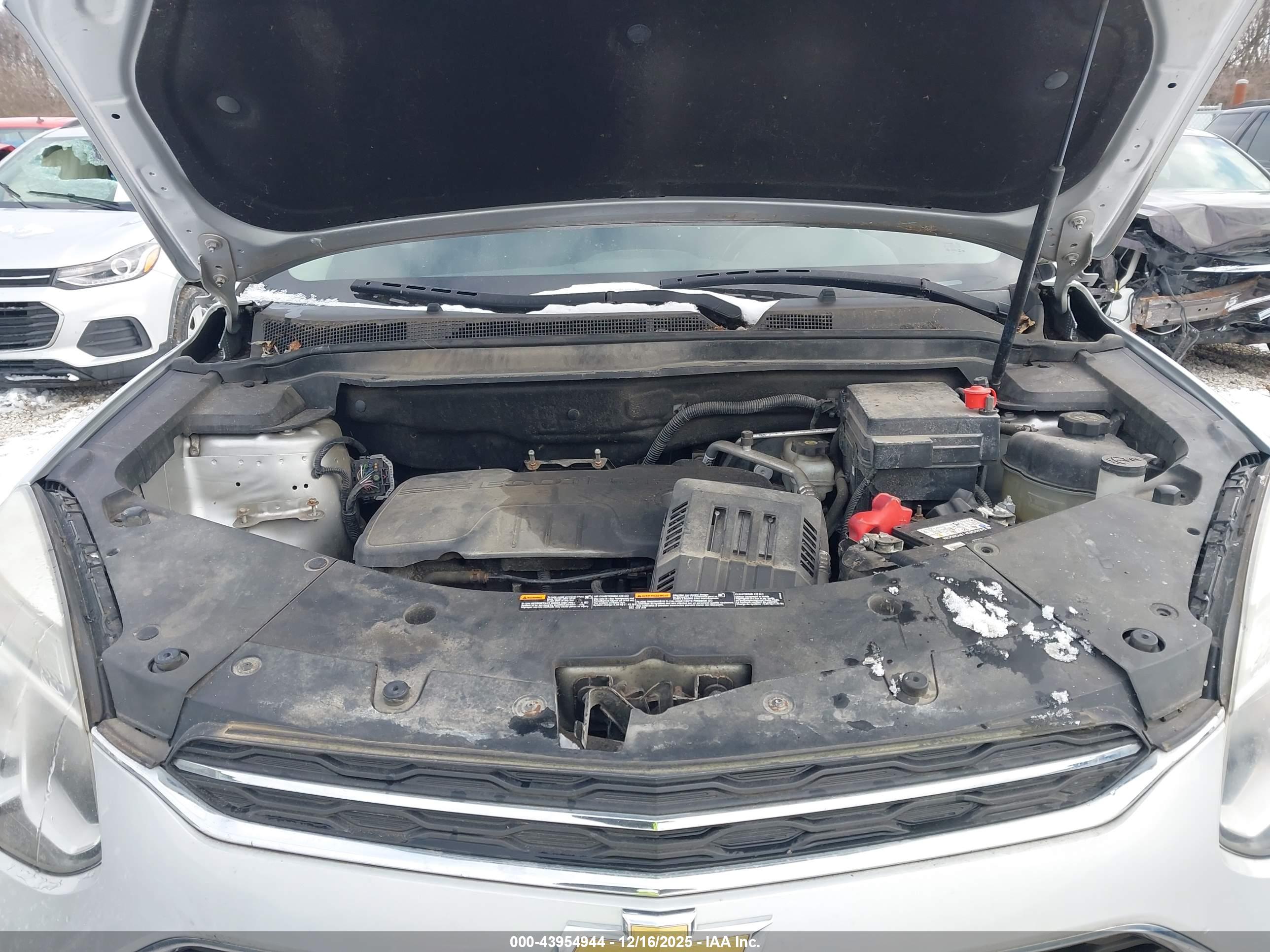 CHEVROLET EQUINOX image 10