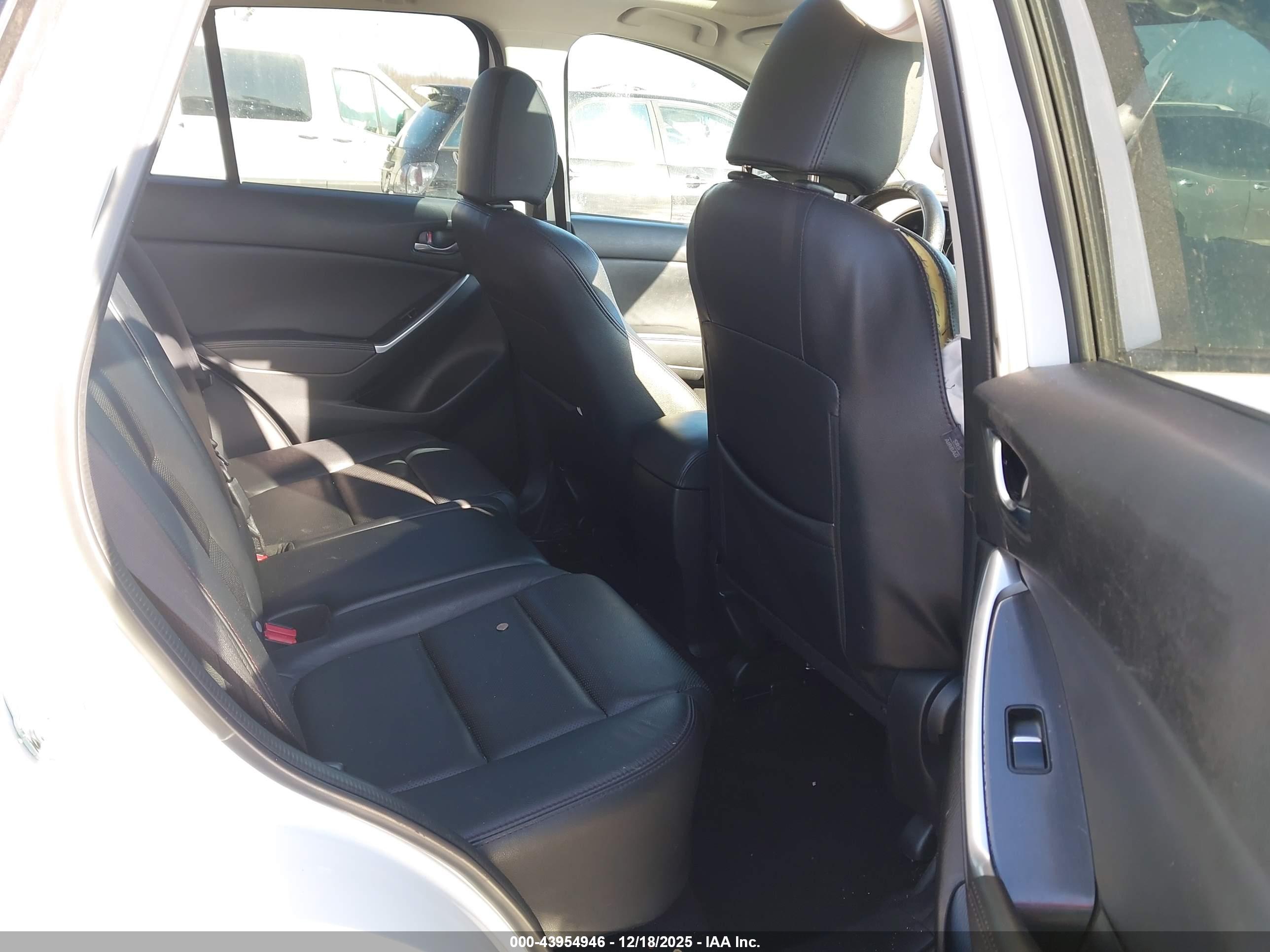 MAZDA CX-5 image 8