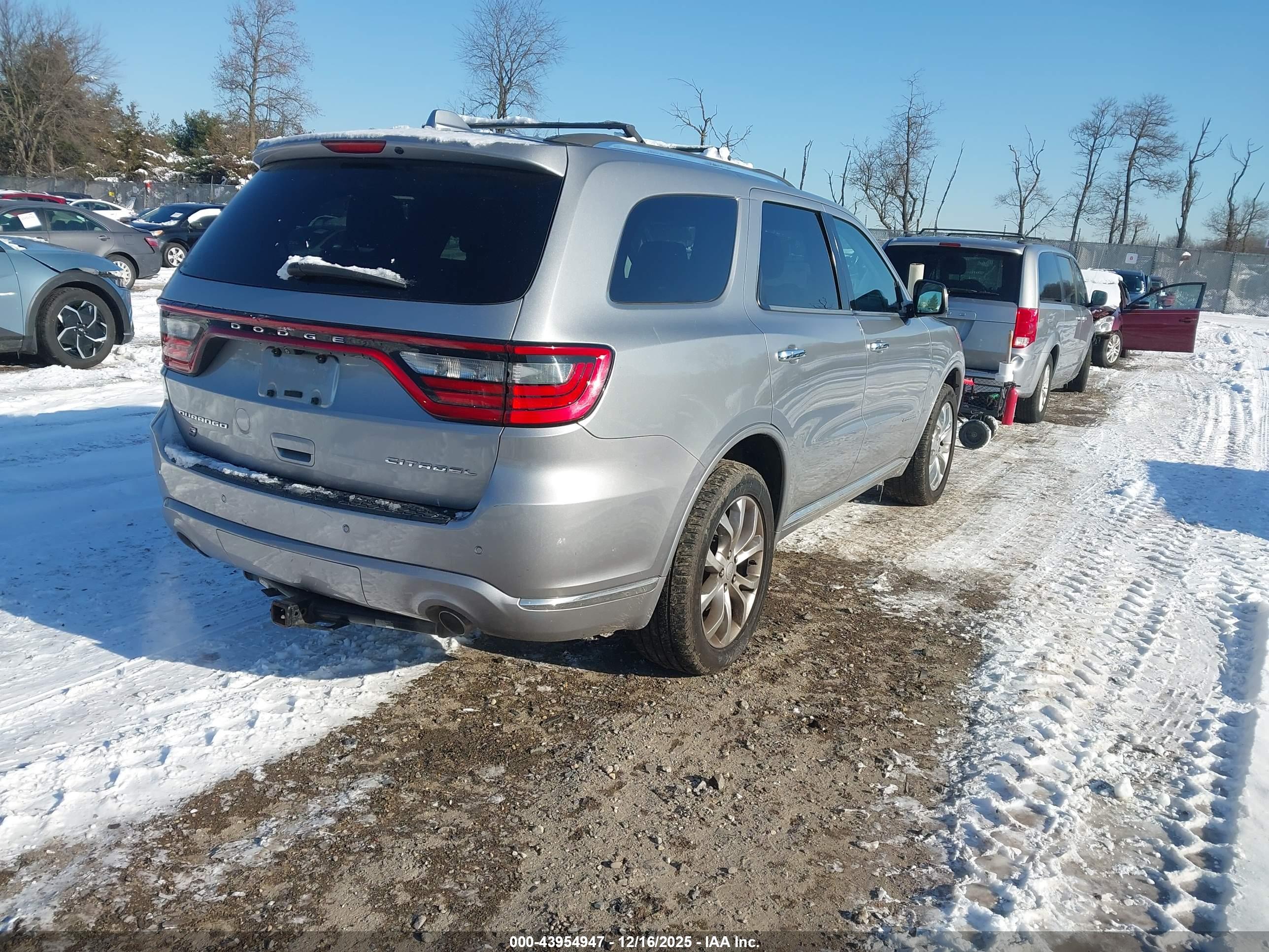 DODGE DURANGO image 4