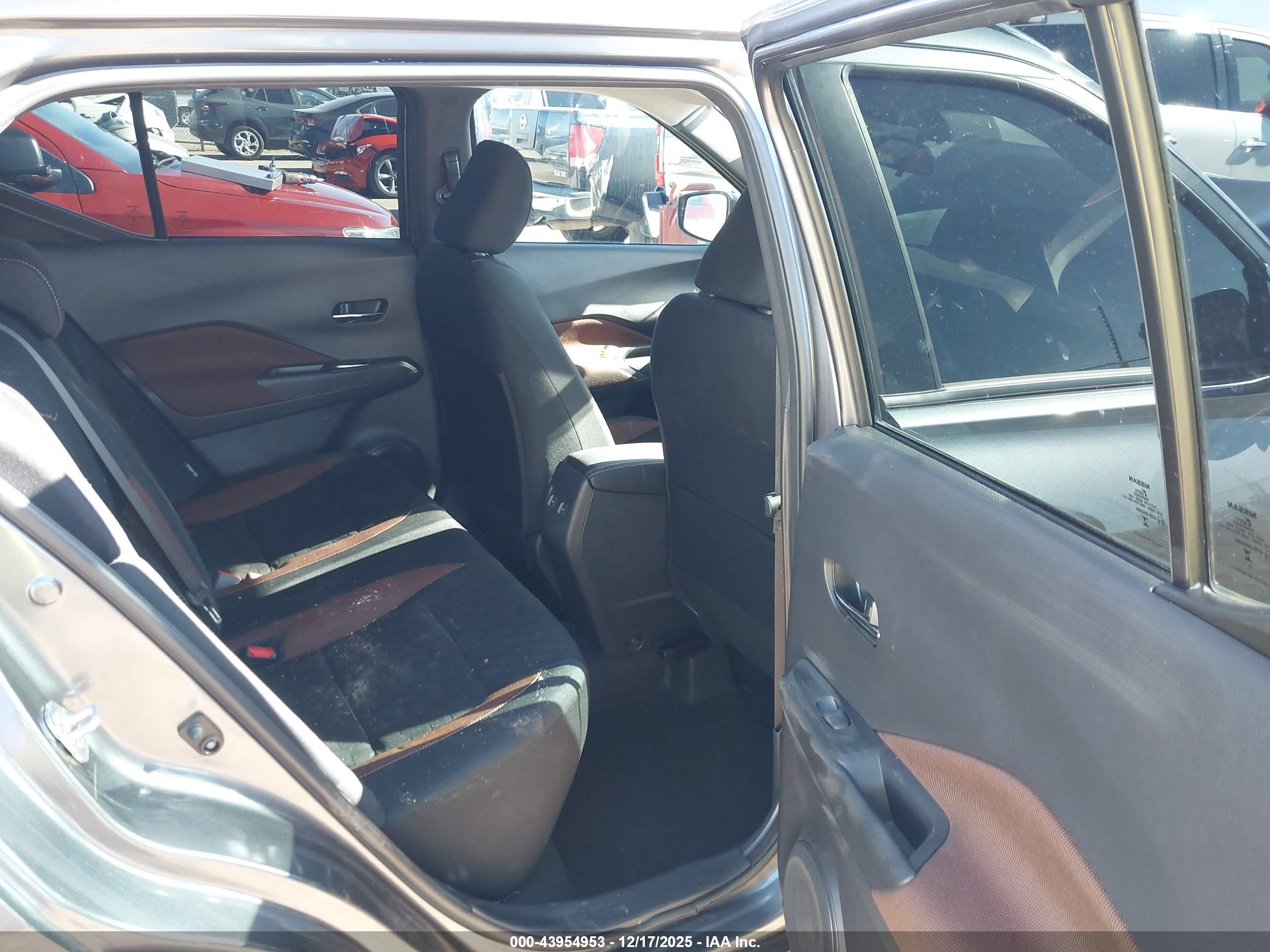 NISSAN KICKS image 8