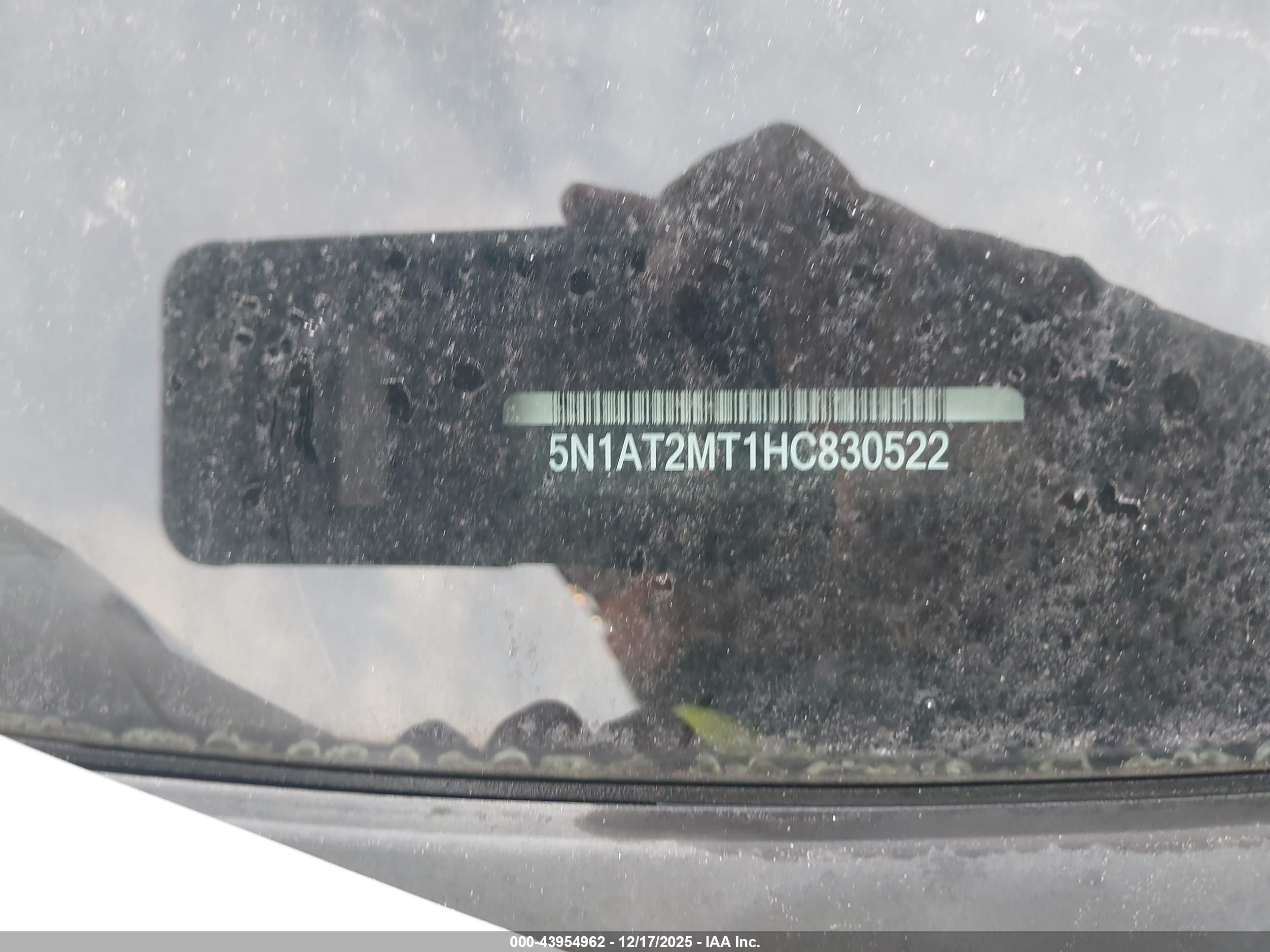 NISSAN ROGUE image 9
