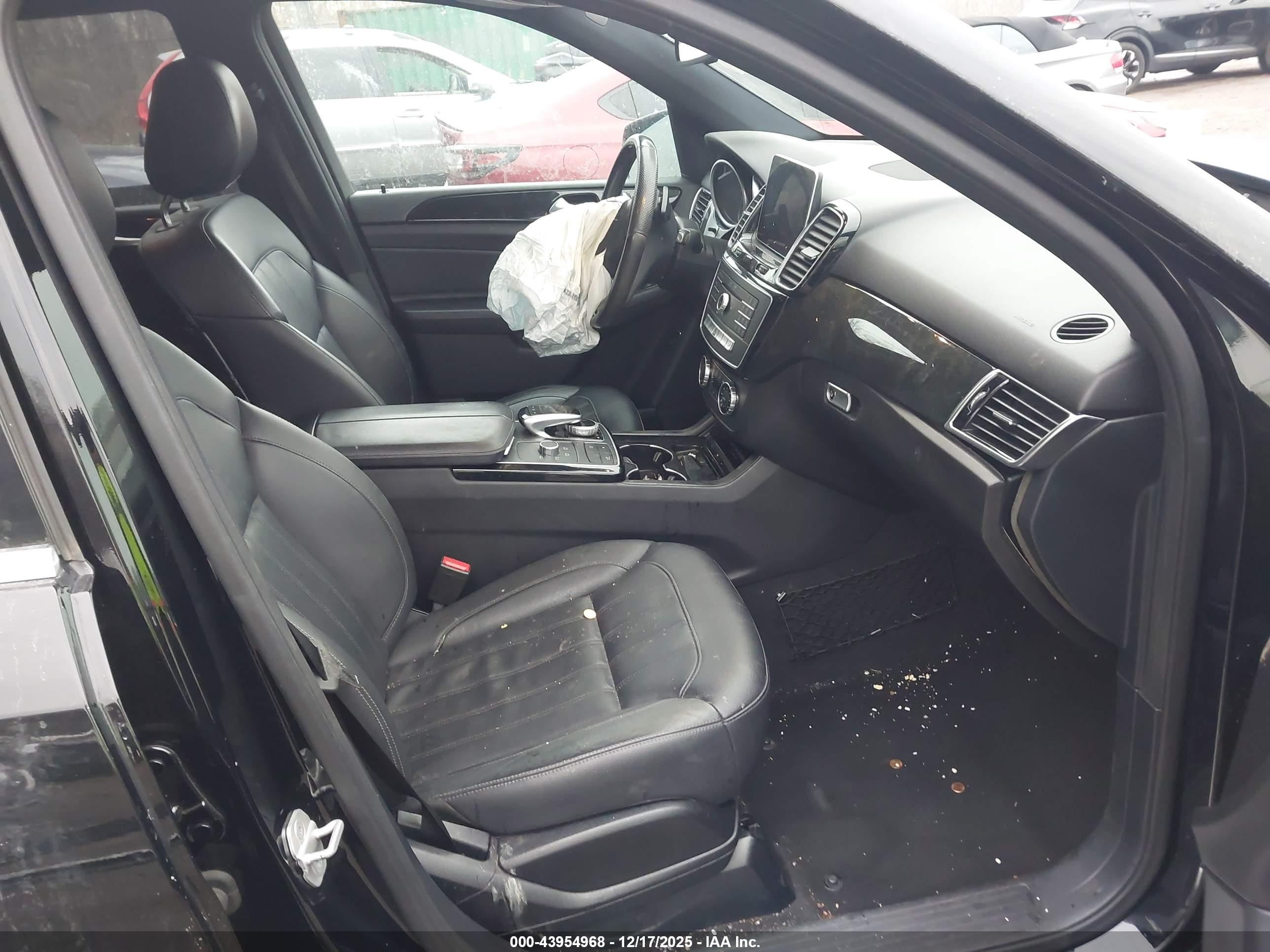 MERCEDES-BENZ GLE image 5
