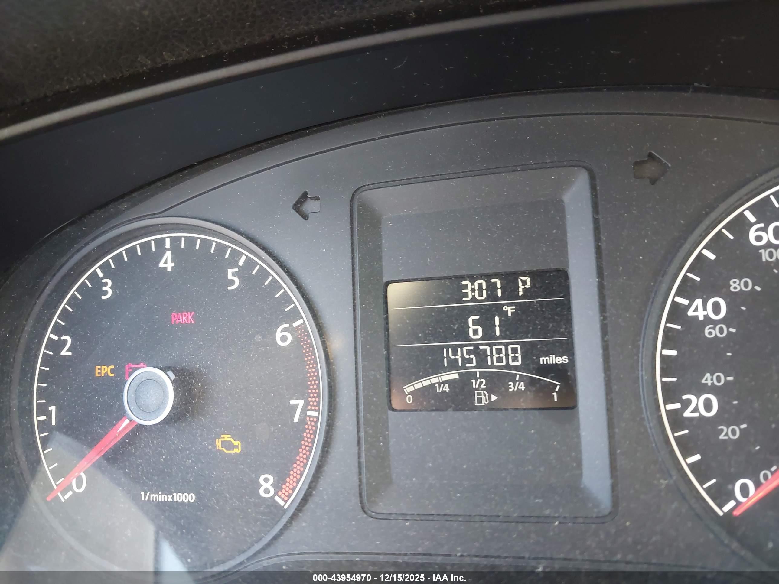 VOLKSWAGEN JETTA image 7