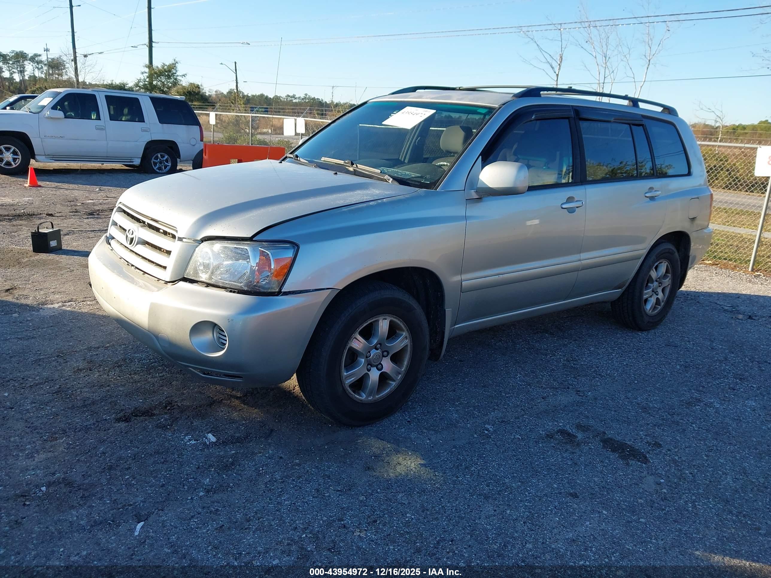 TOYOTA HIGHLANDER image 2