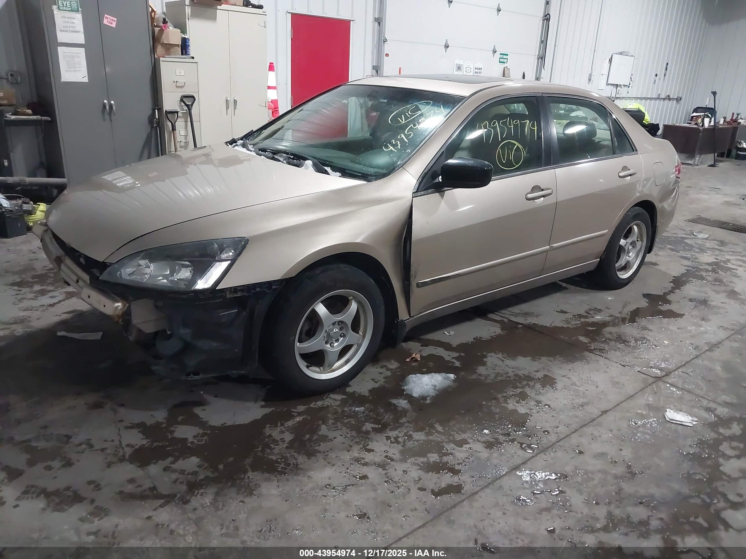 HONDA ACCORD image 2