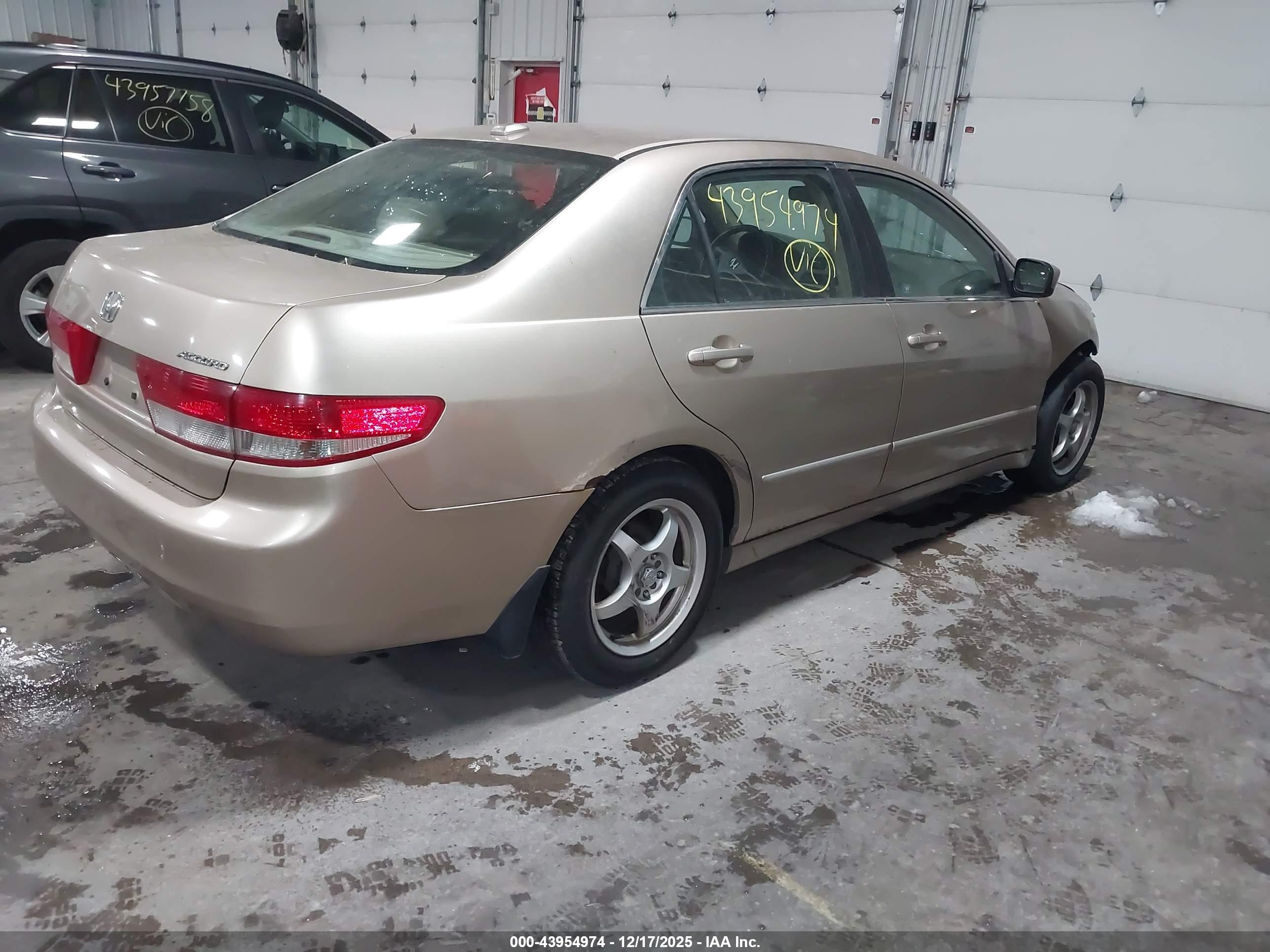 HONDA ACCORD image 4