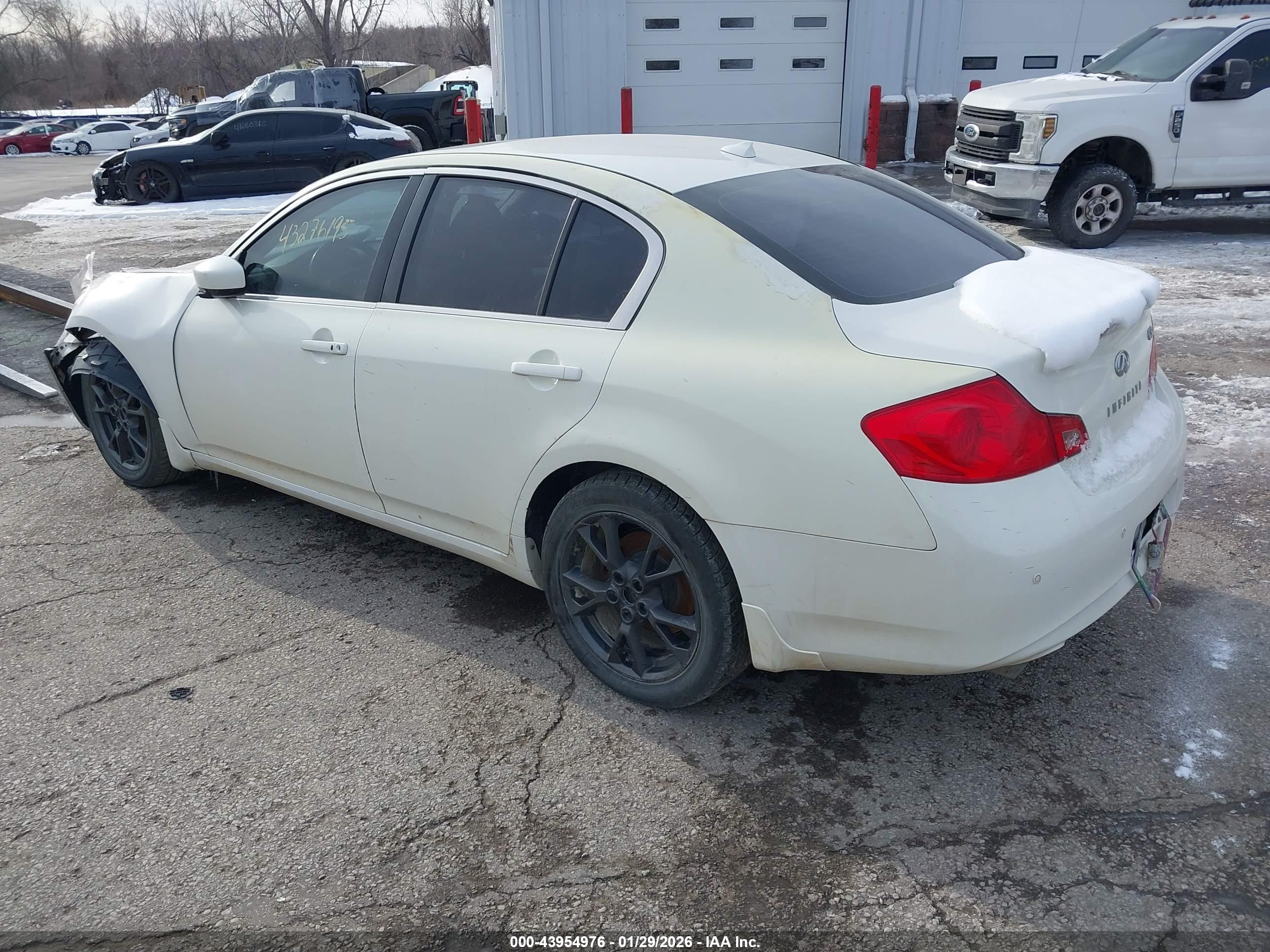 INFINITI G37X image 3