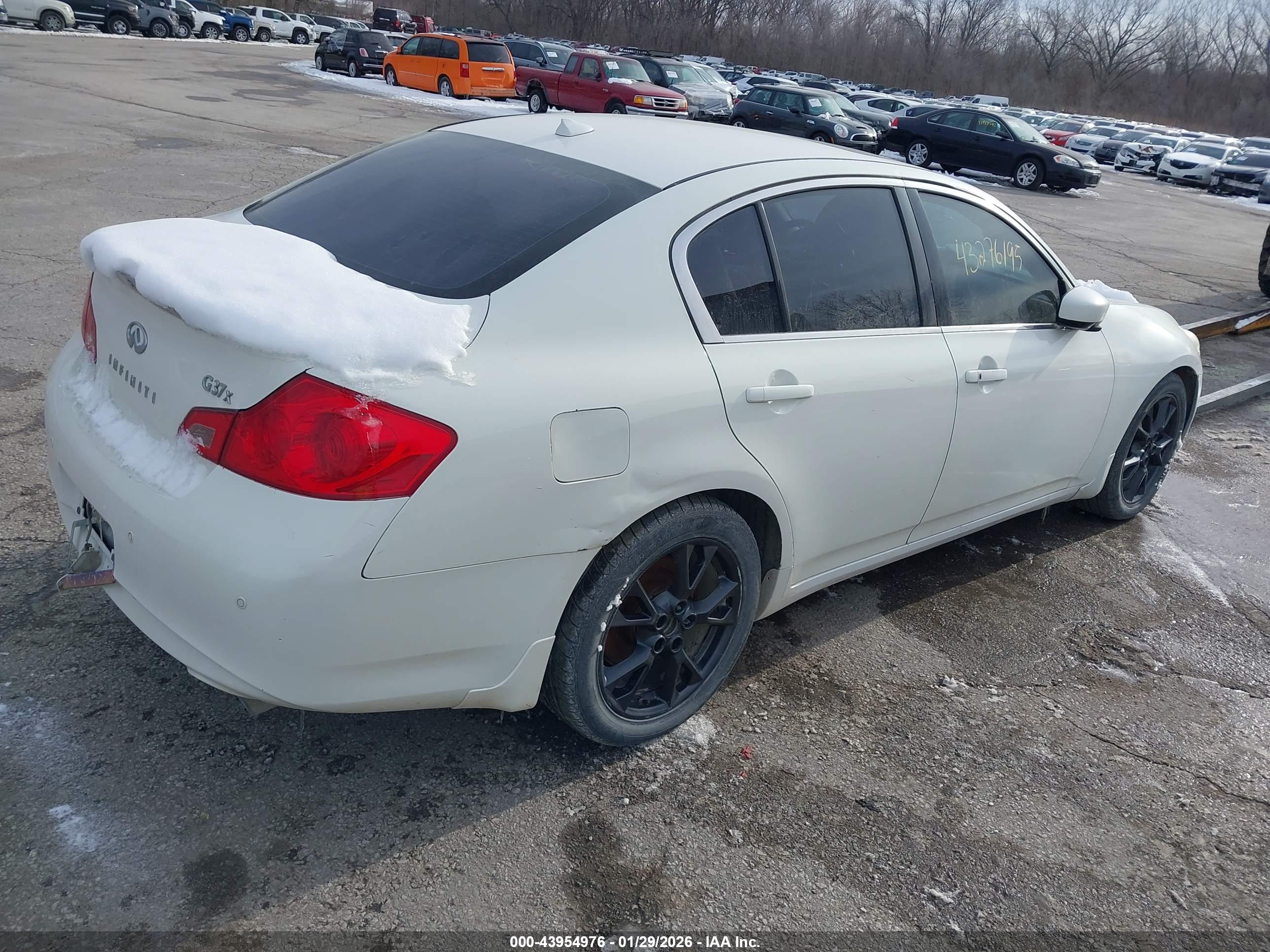 INFINITI G37X image 4