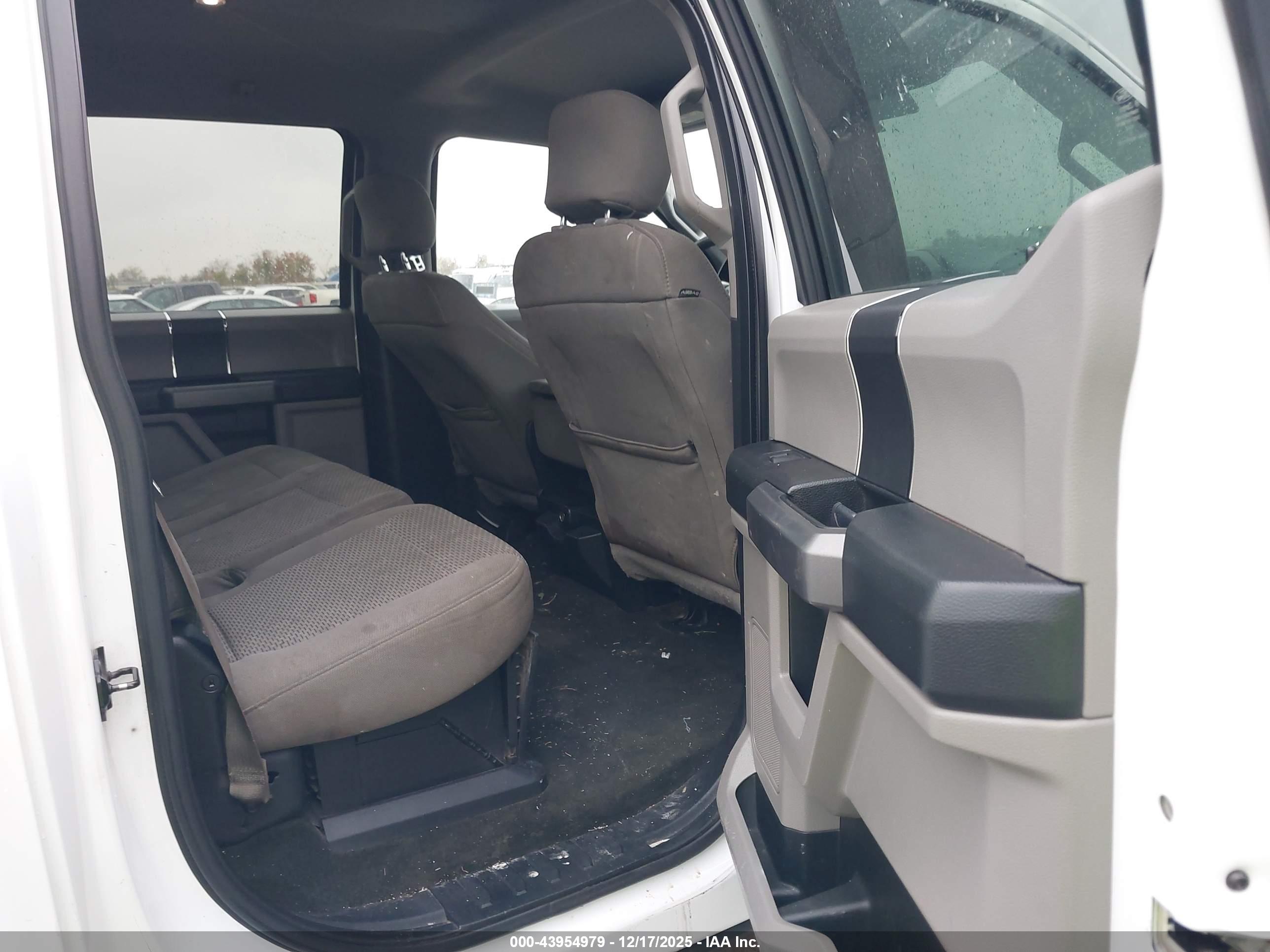 FORD F-250 image 8