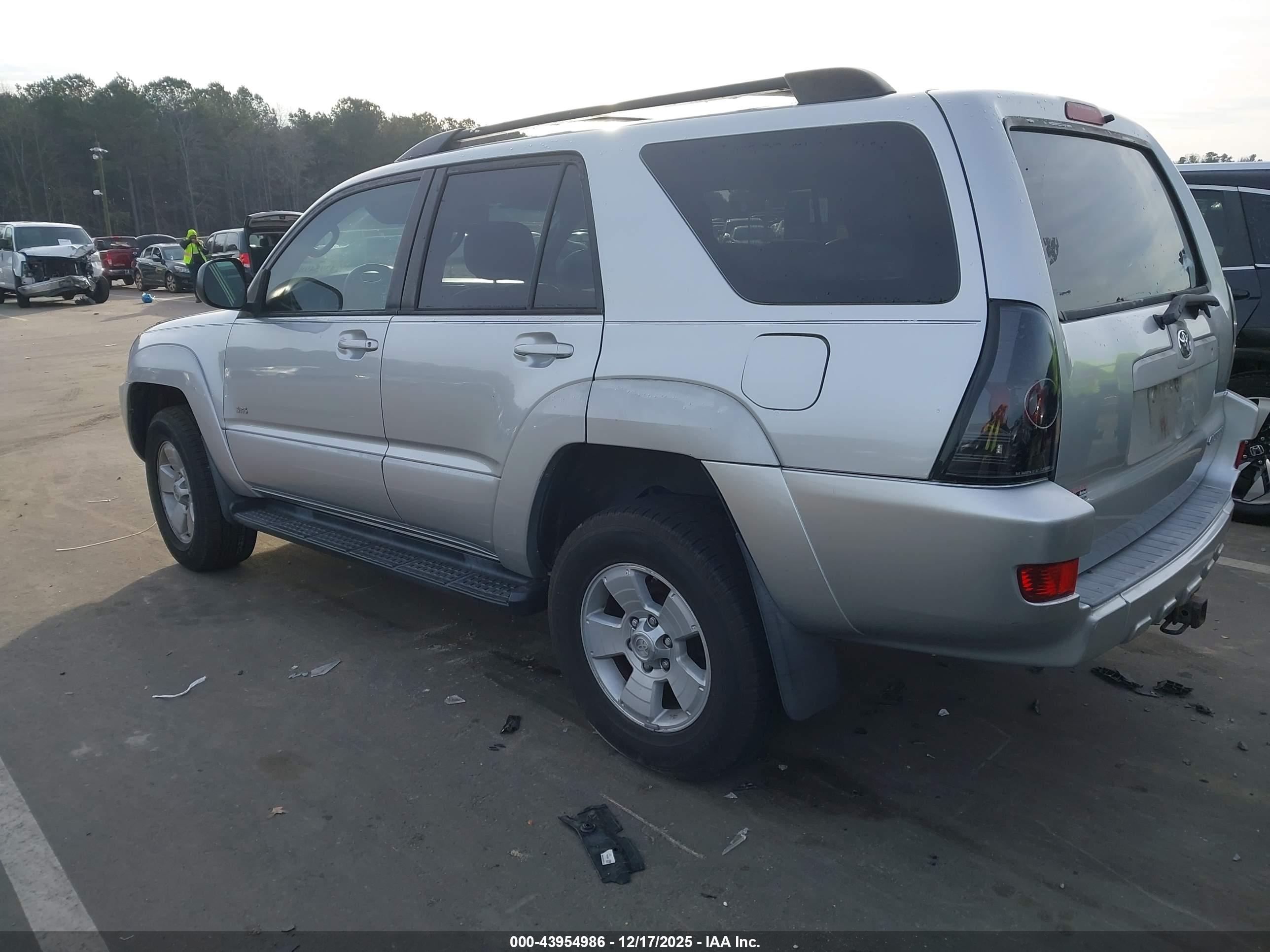 TOYOTA 4RUNNER image 3