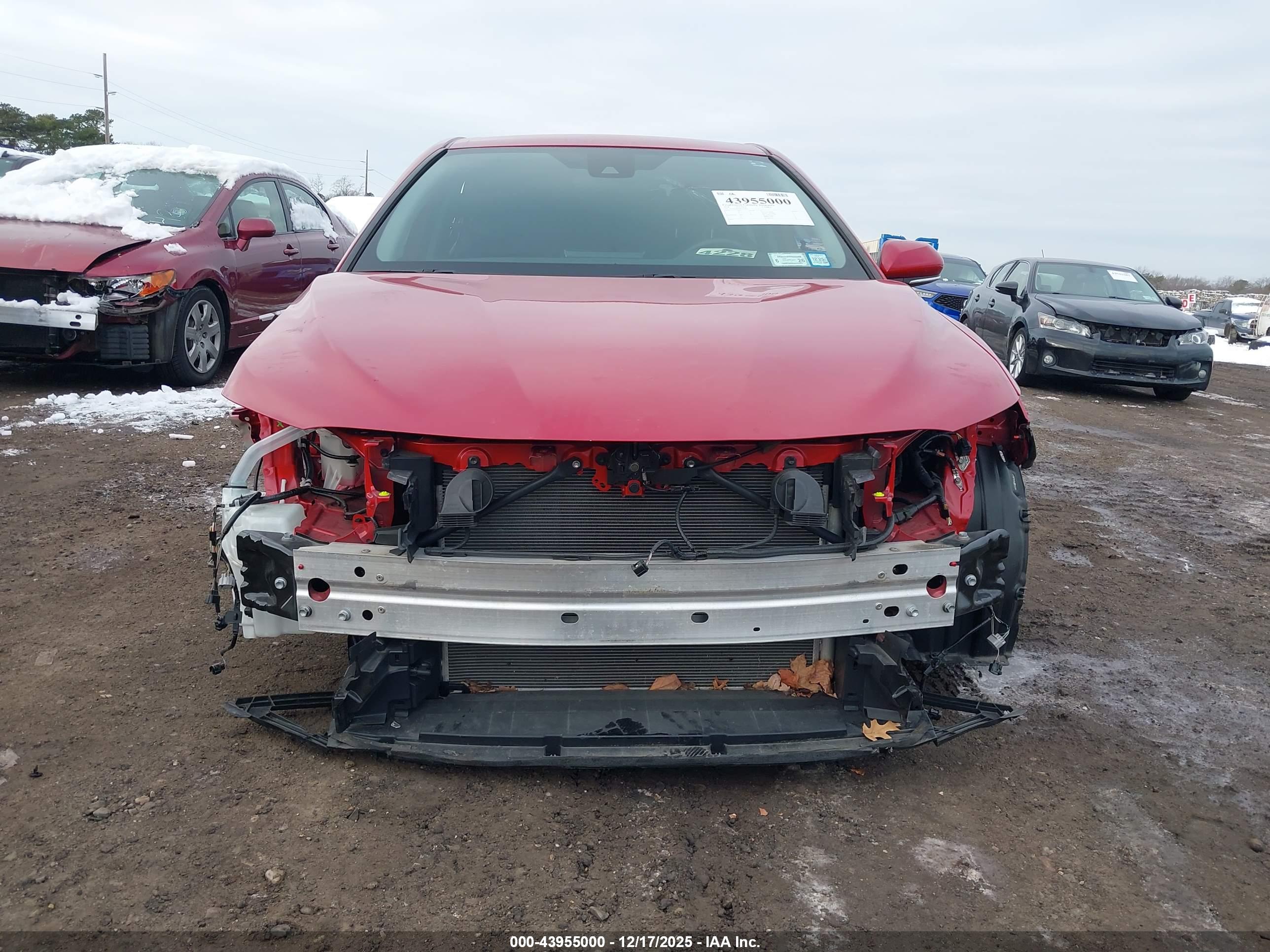 TOYOTA CAMRY image 6