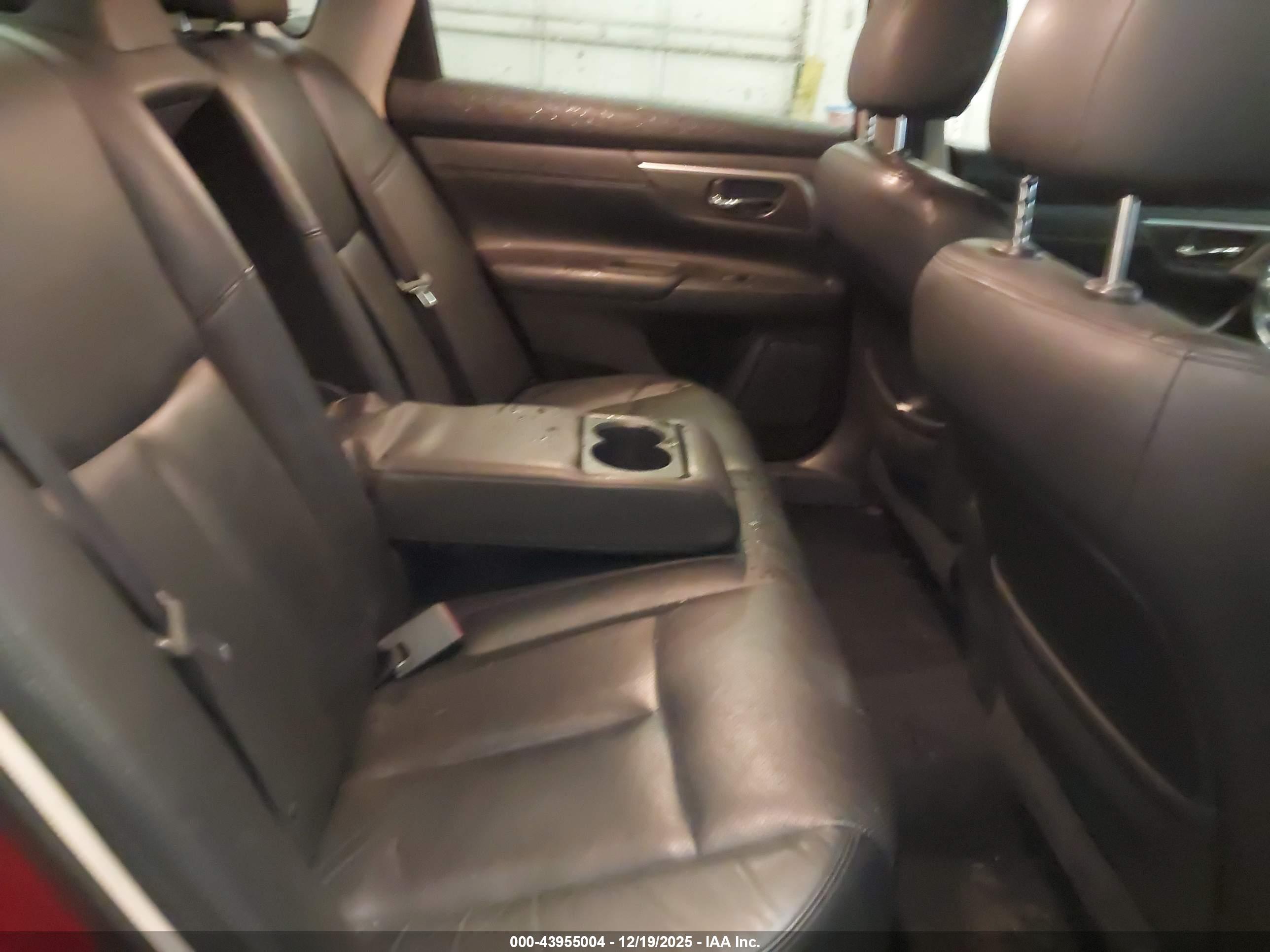 NISSAN ALTIMA image 8