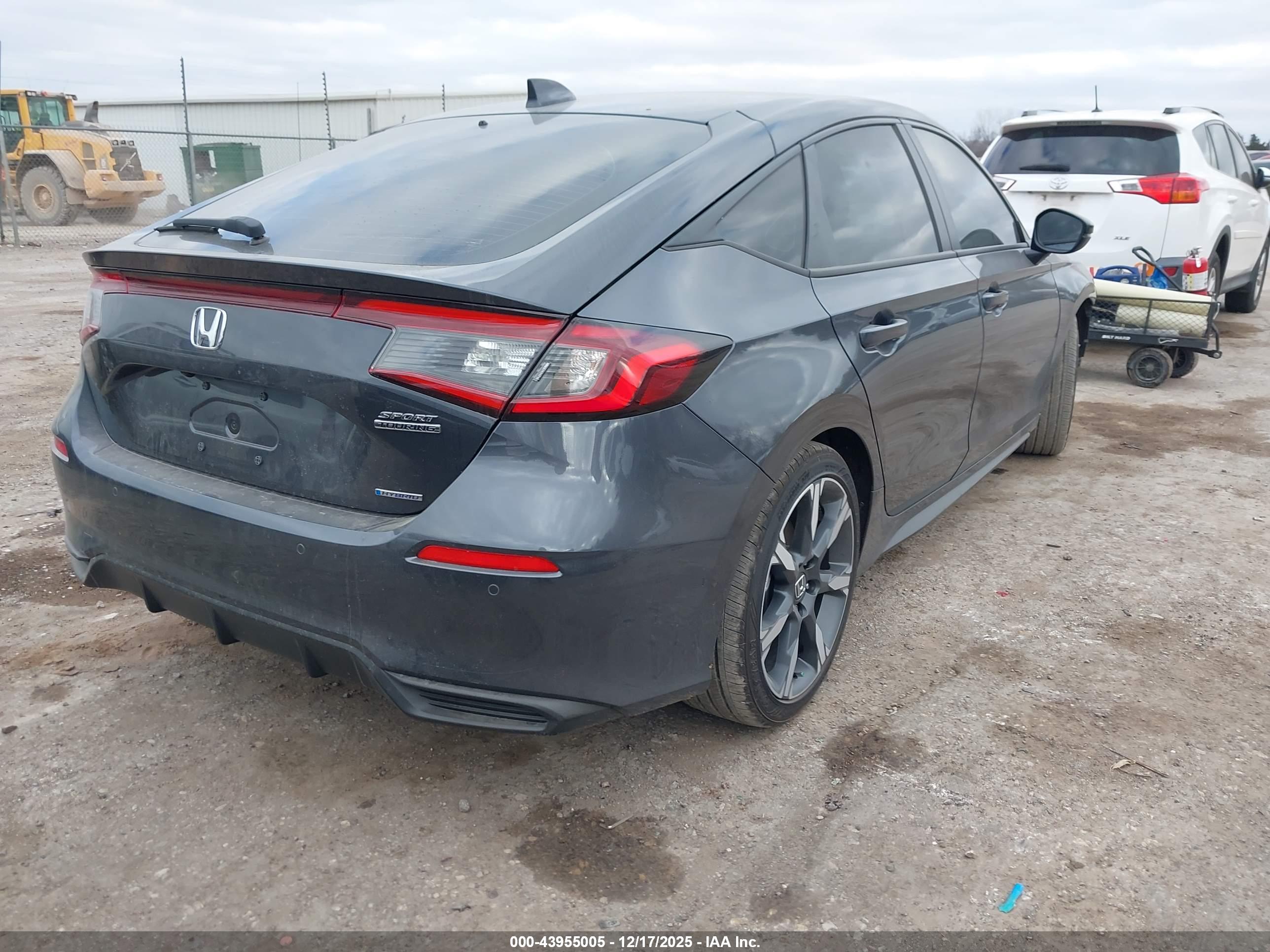 HONDA CIVIC image 4