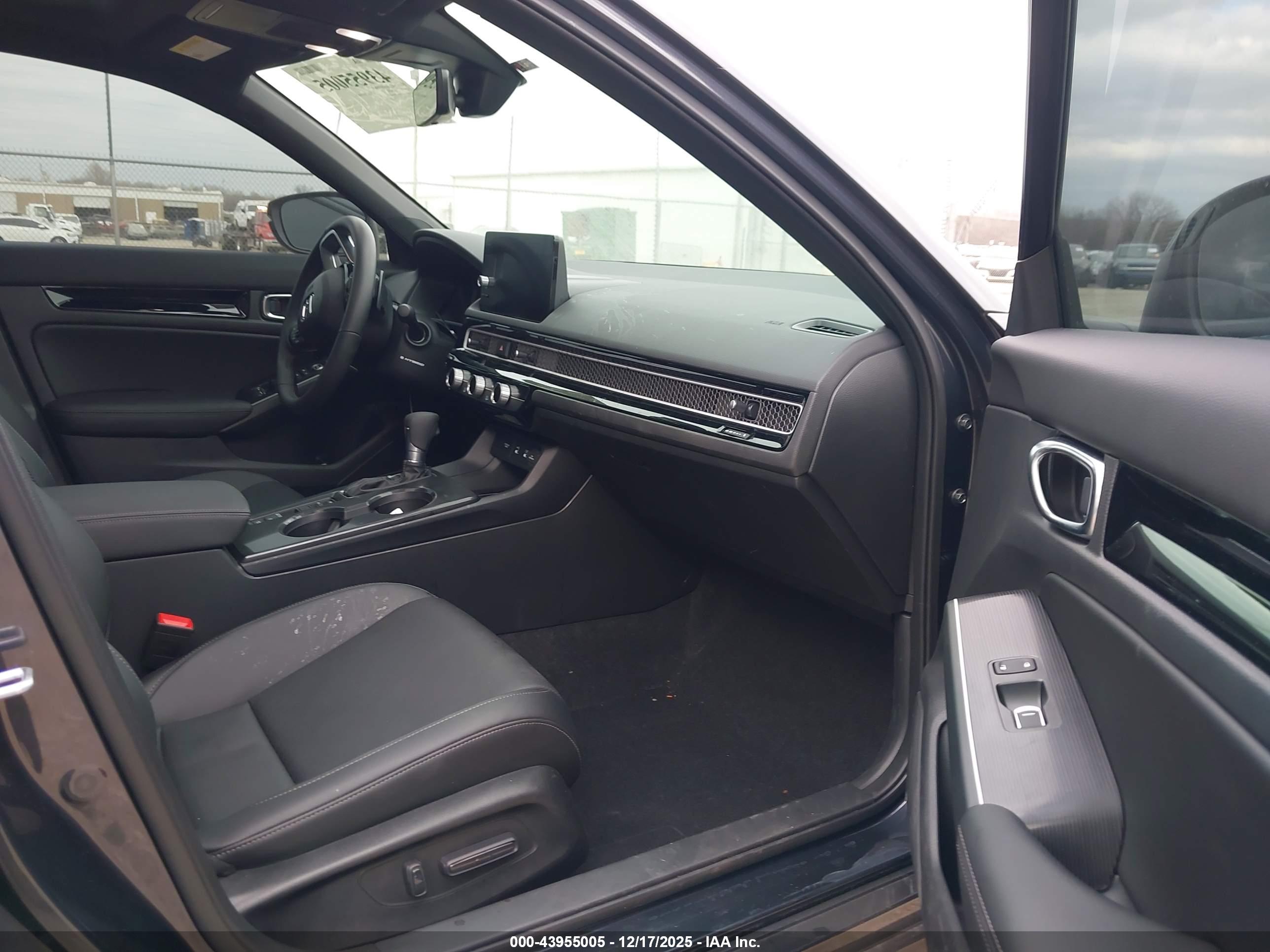 HONDA CIVIC image 5
