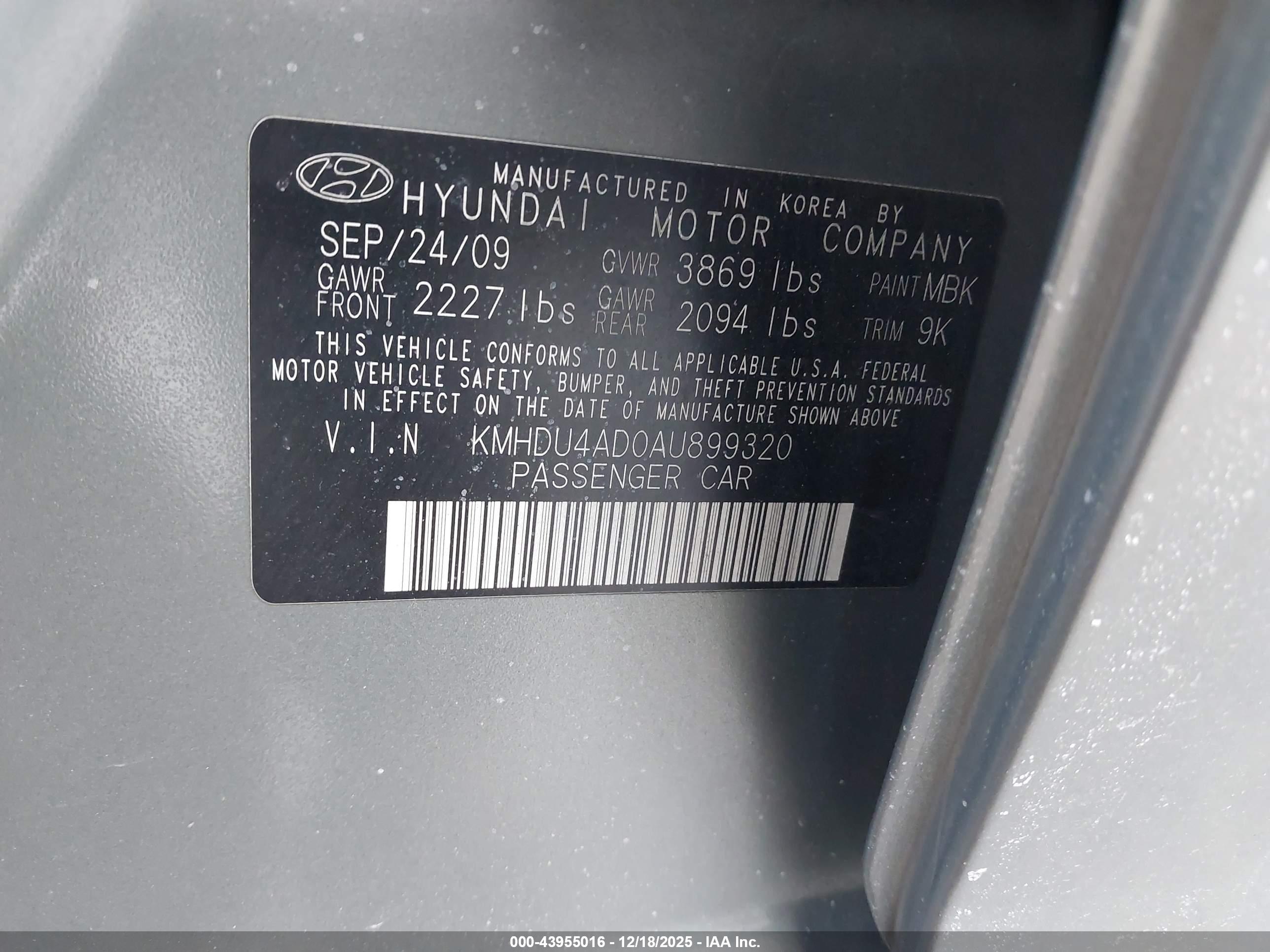 HYUNDAI ELANTRA image 9