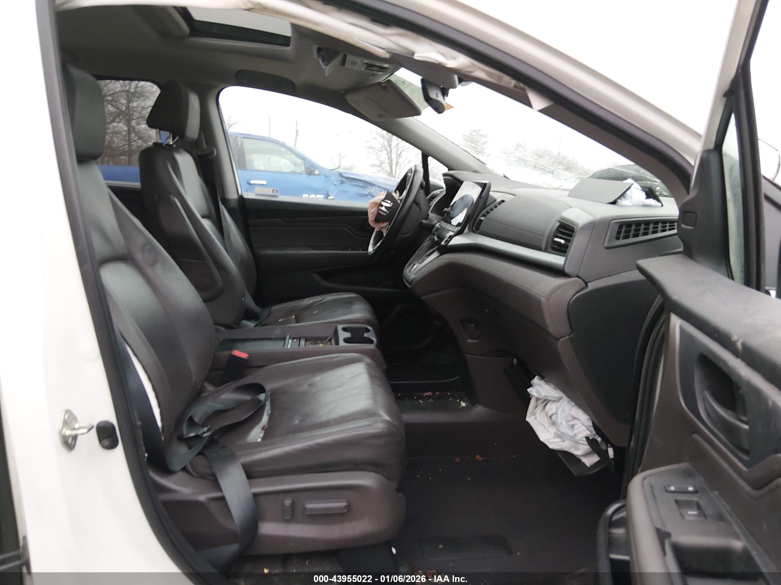 HONDA ODYSSEY image 5