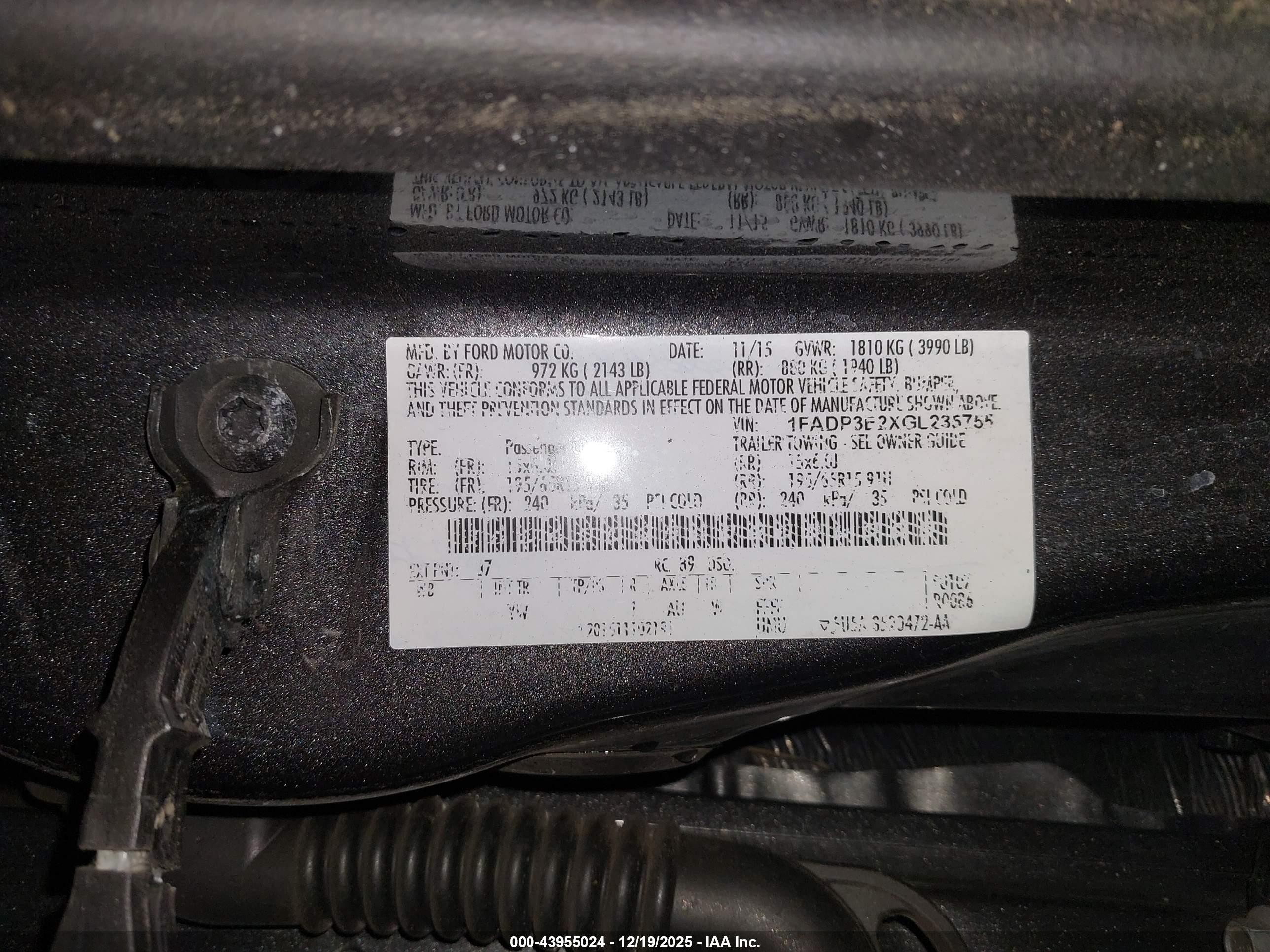 FORD FOCUS image 9