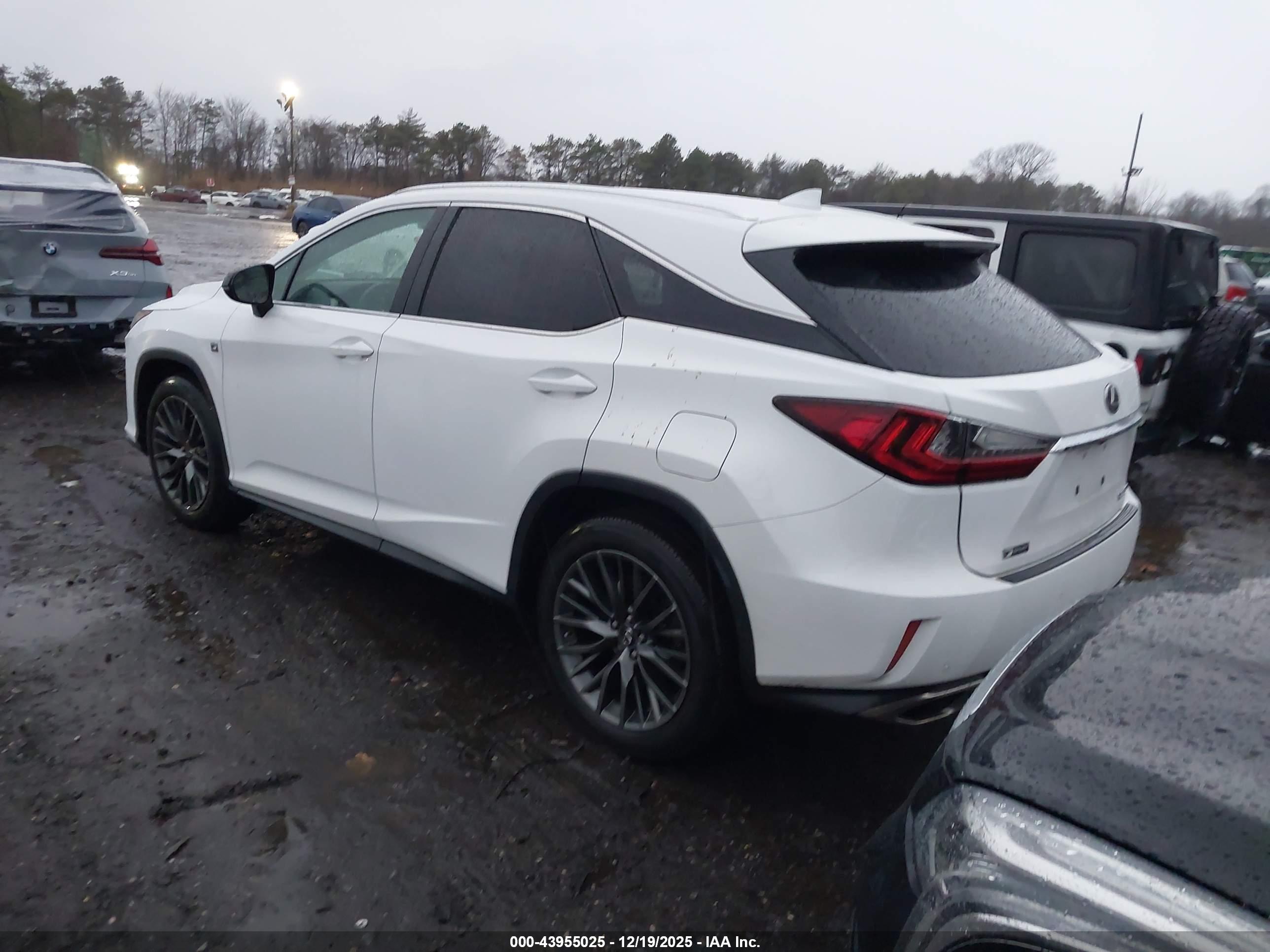 LEXUS RX image 3