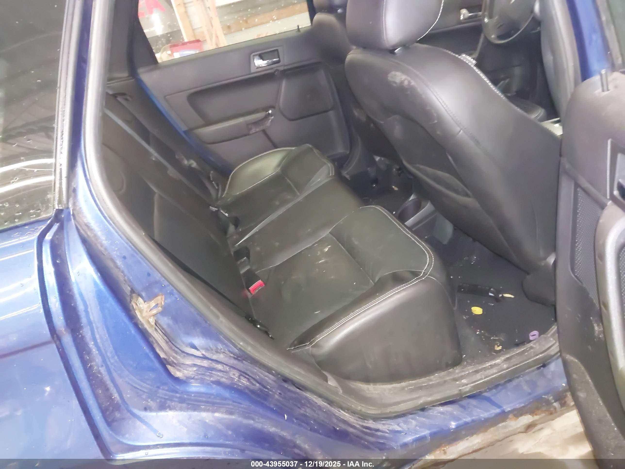 FORD FOCUS image 8