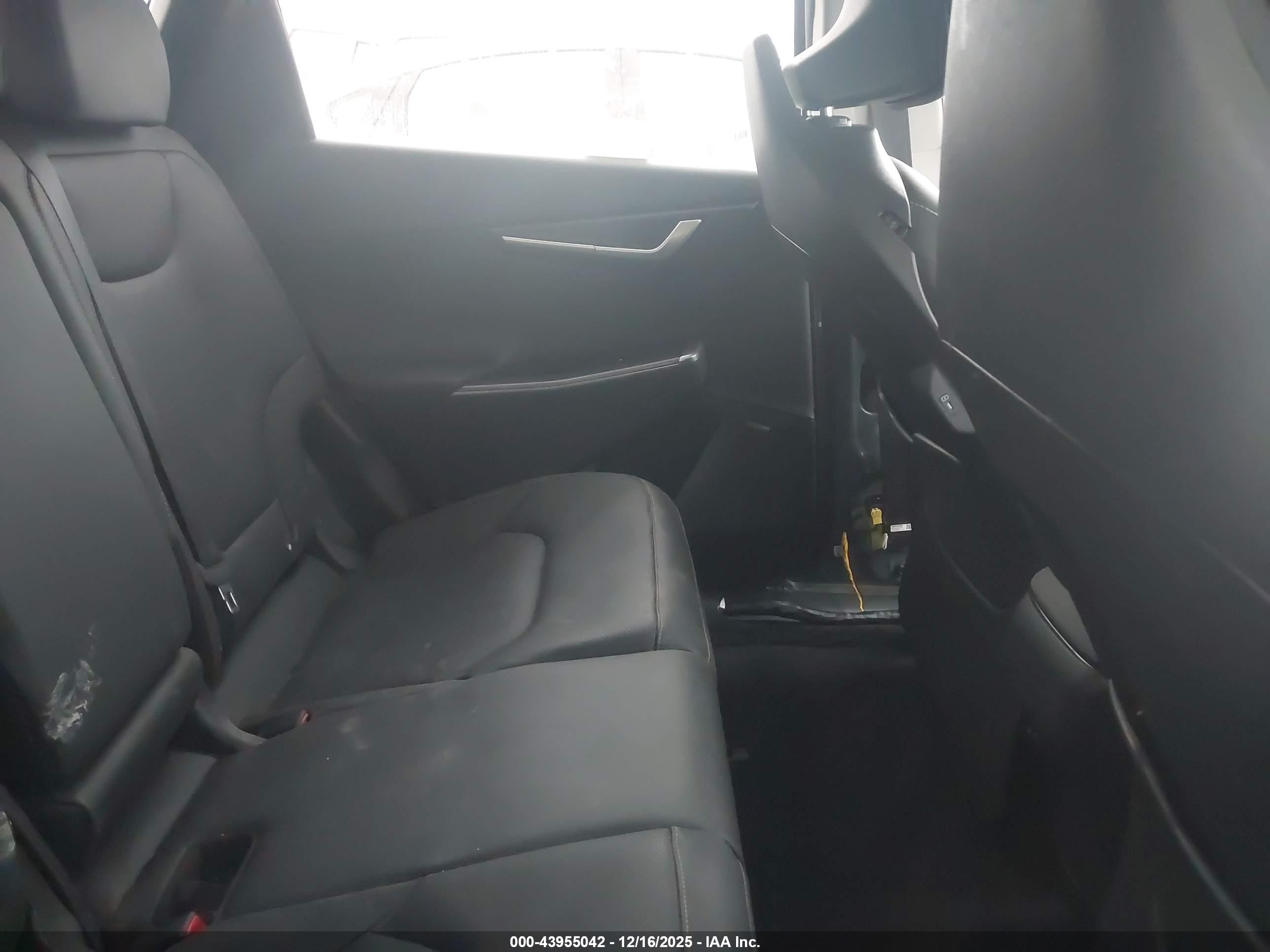 KIA EV6 image 8