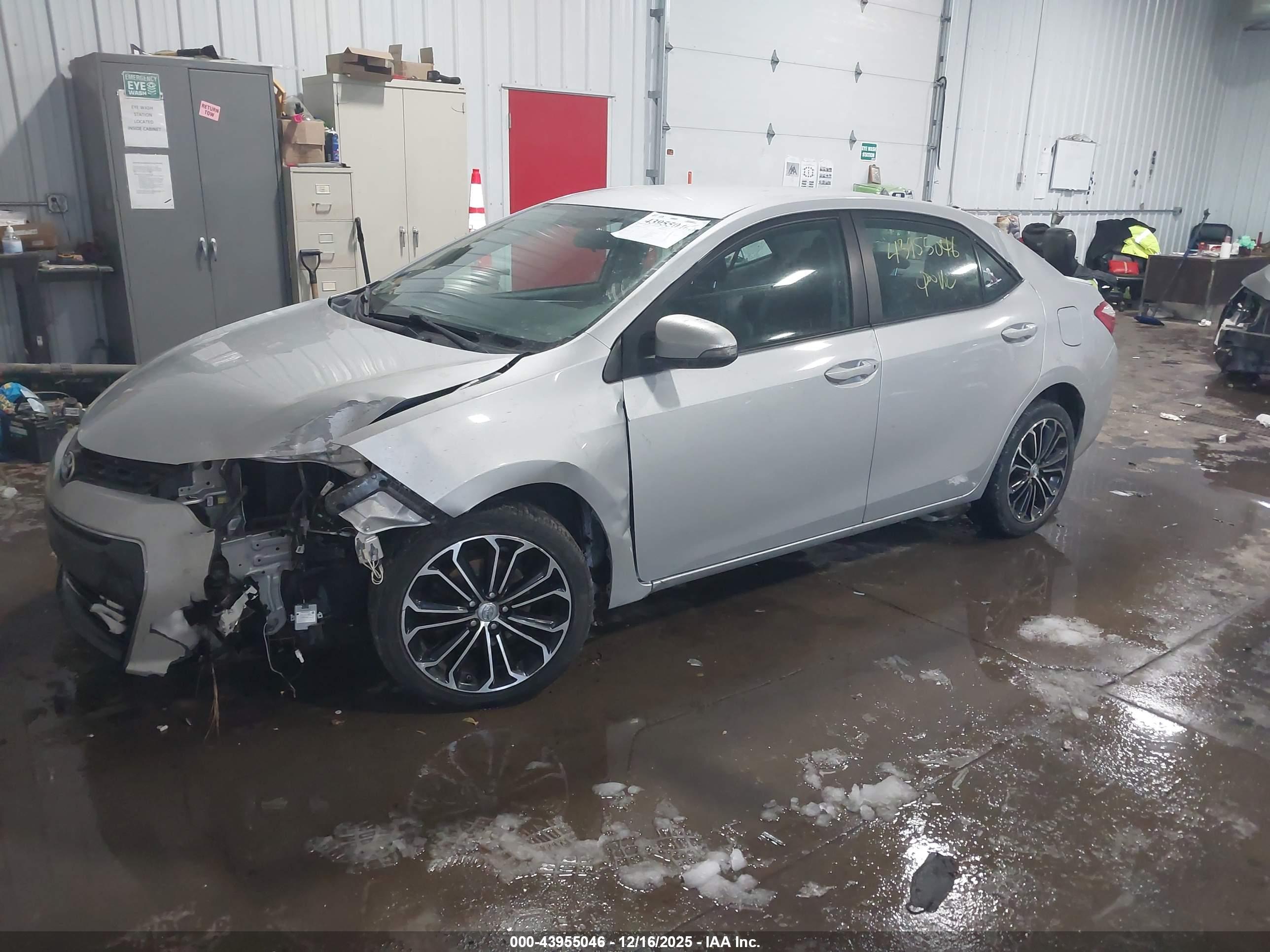 TOYOTA COROLLA image 2