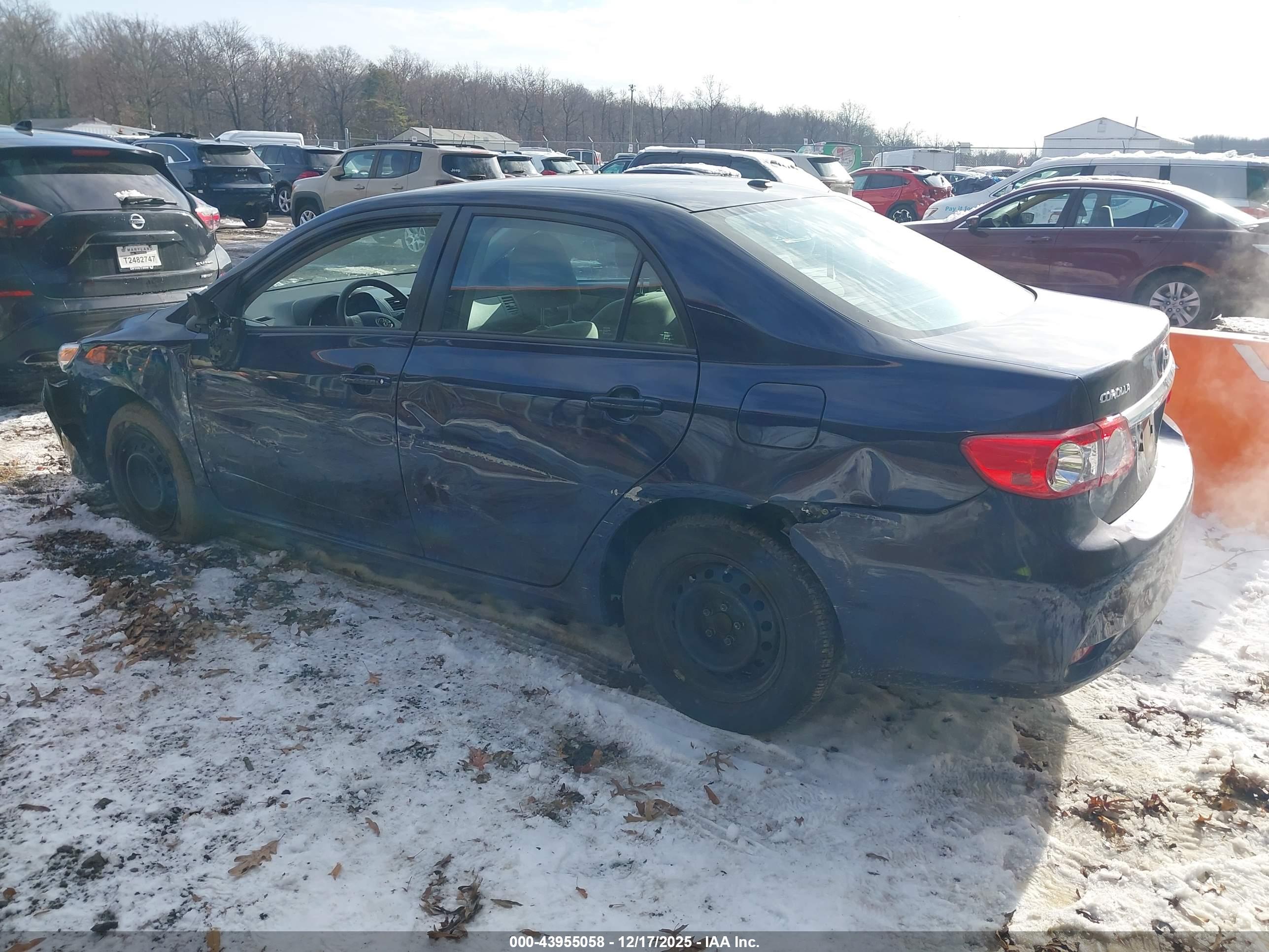 TOYOTA COROLLA image 3