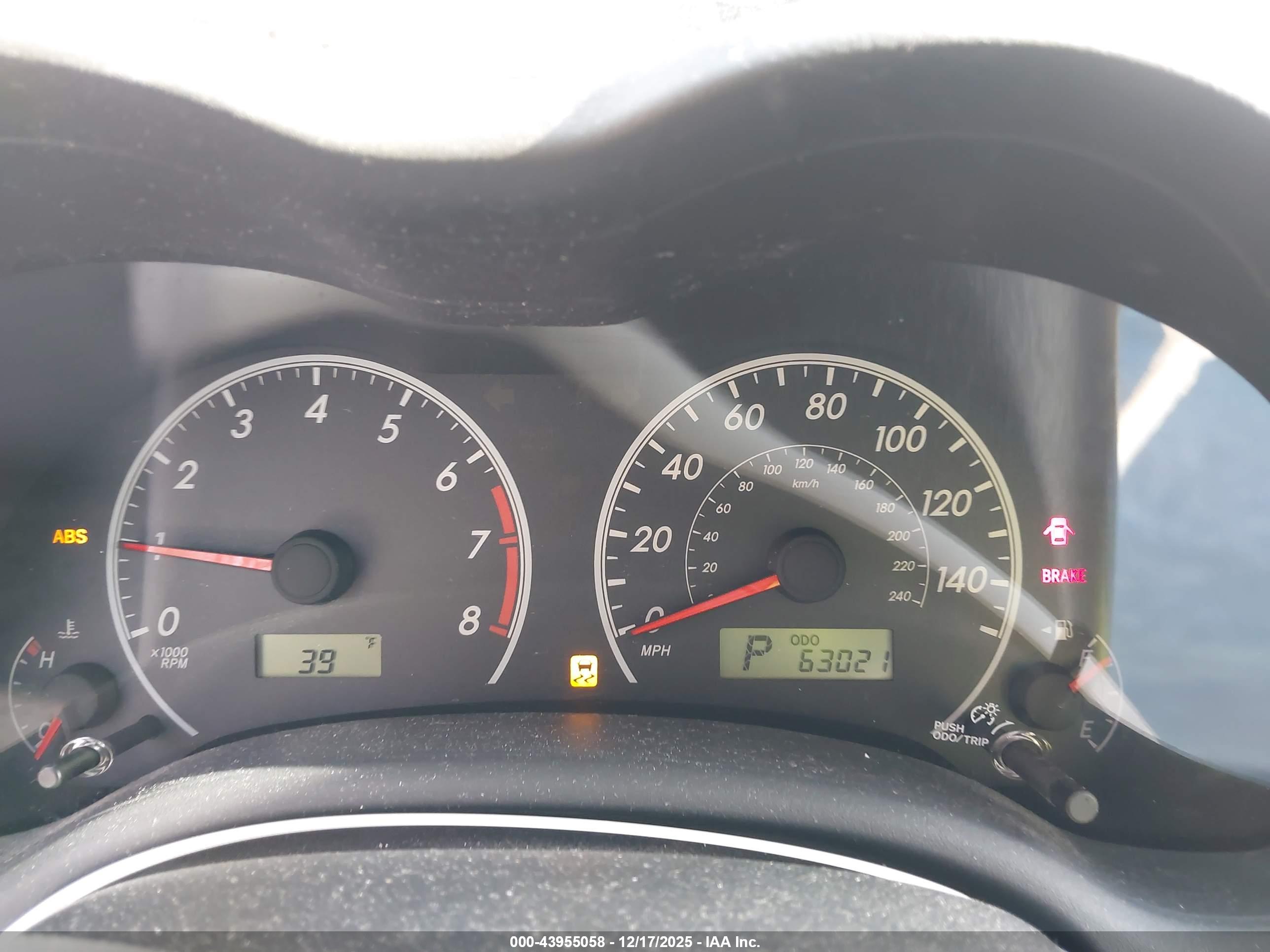 TOYOTA COROLLA image 7