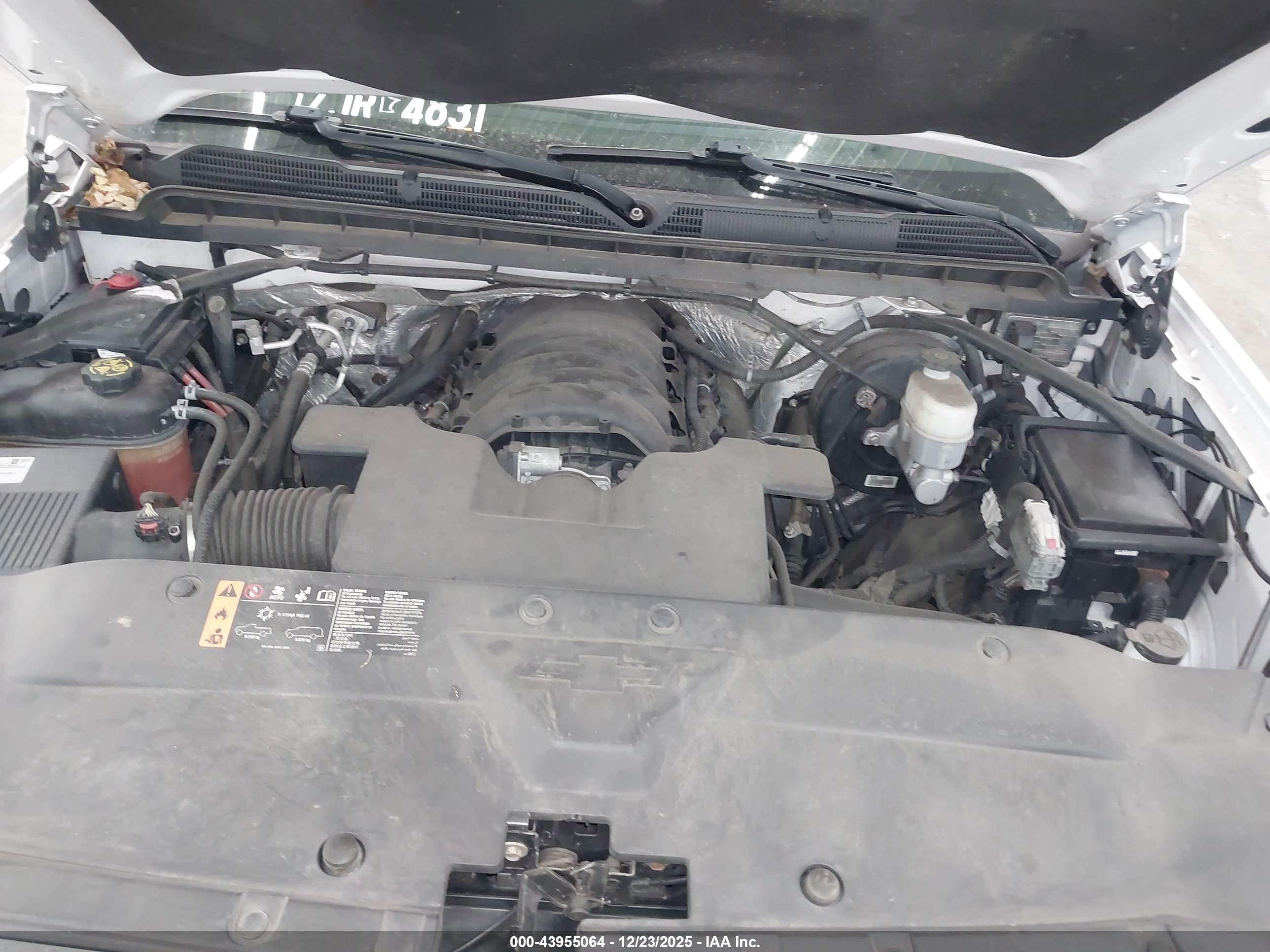 CHEVROLET SILVERADO image 10