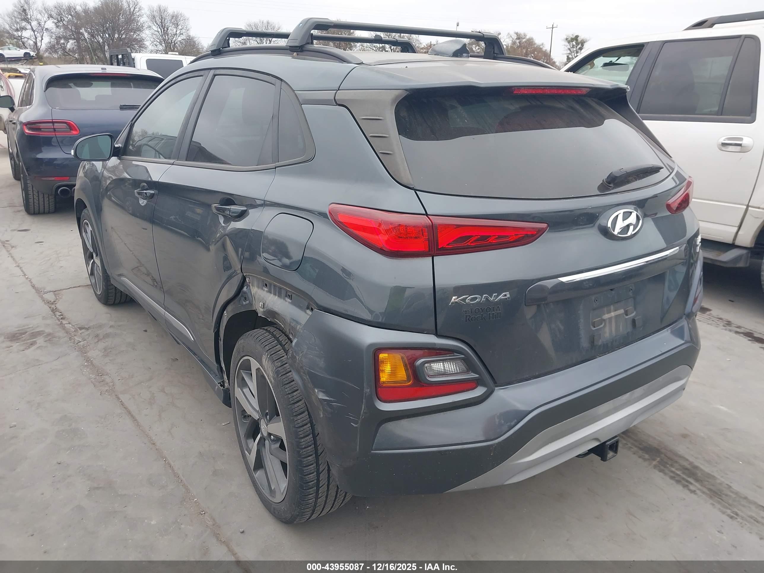 HYUNDAI KONA image 3