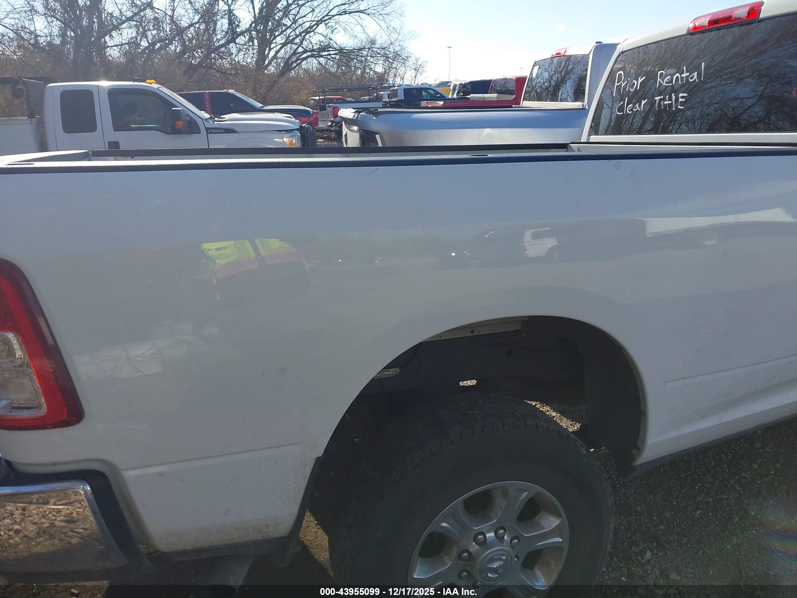 RAM 3500 image 4