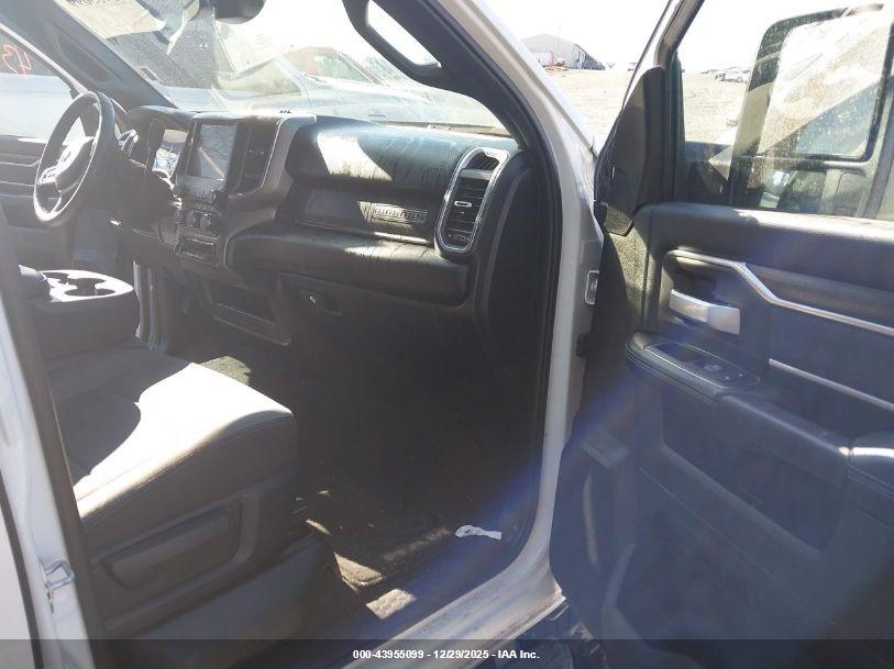 RAM 3500 image 5