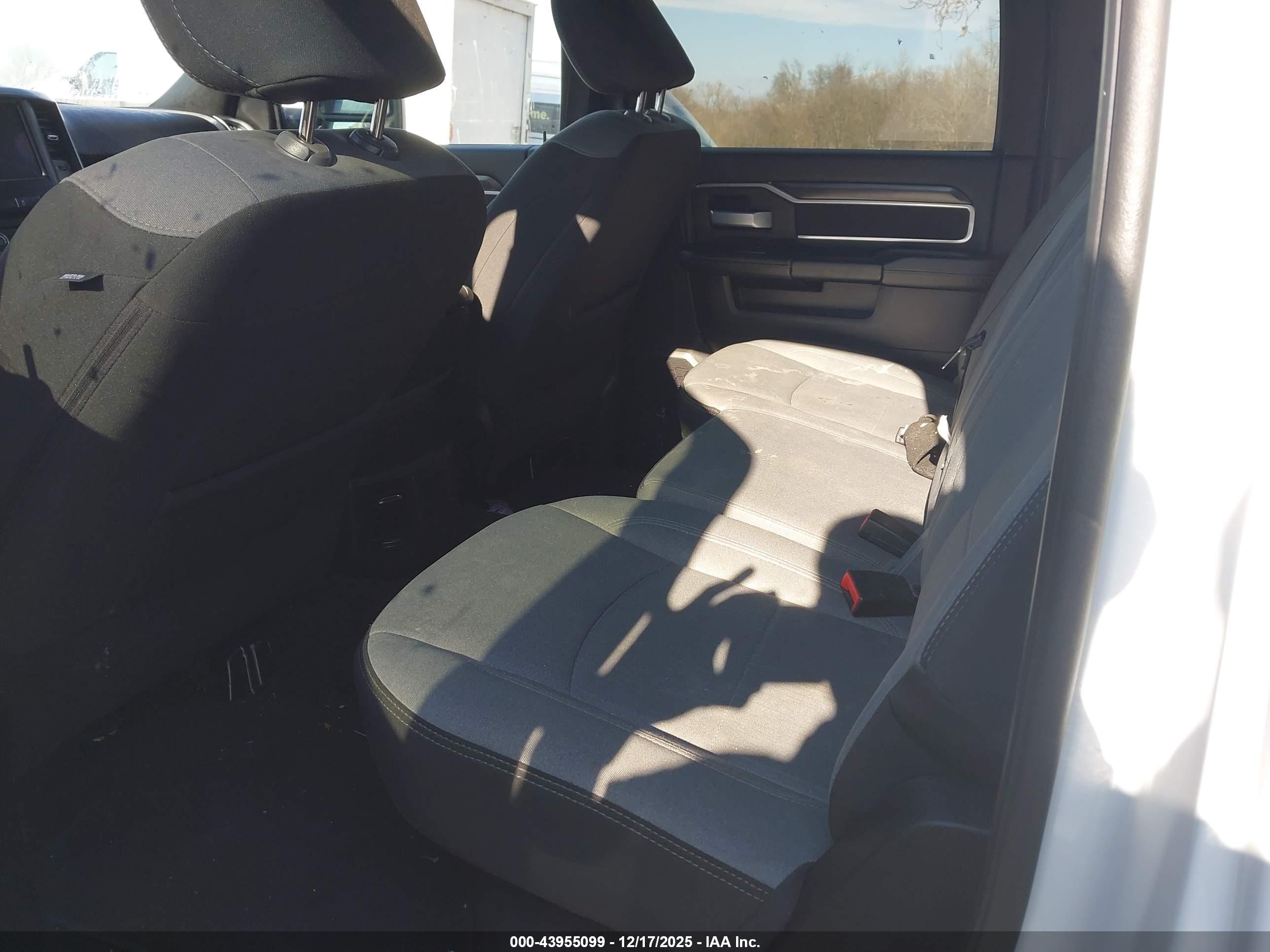 RAM 3500 image 7