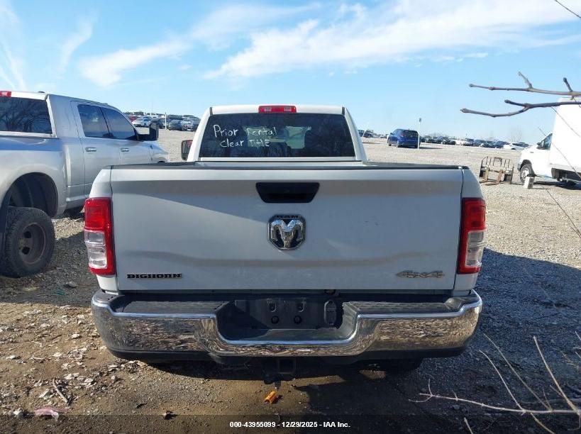RAM 3500 image 8