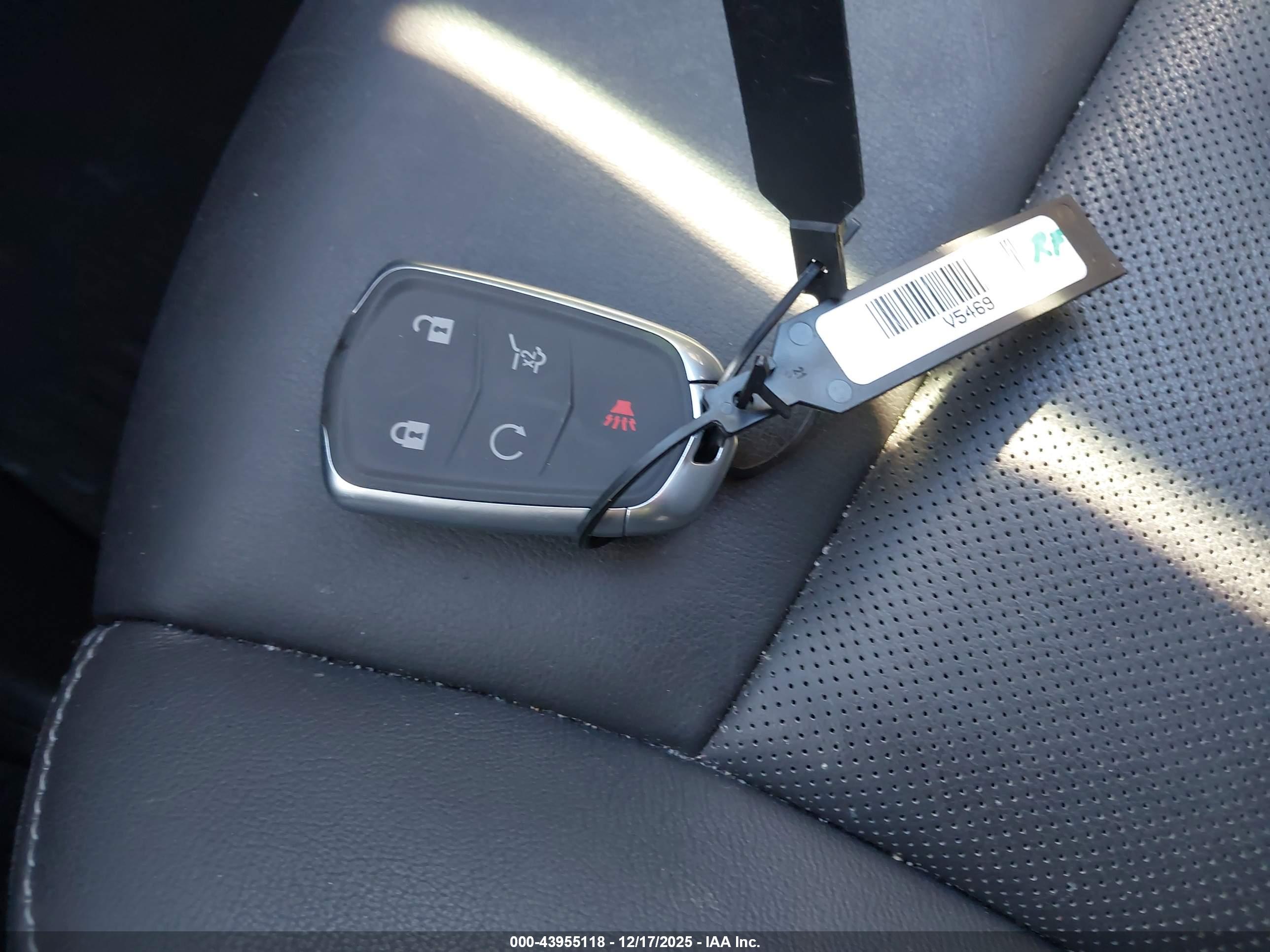 CADILLAC XT6 image 11