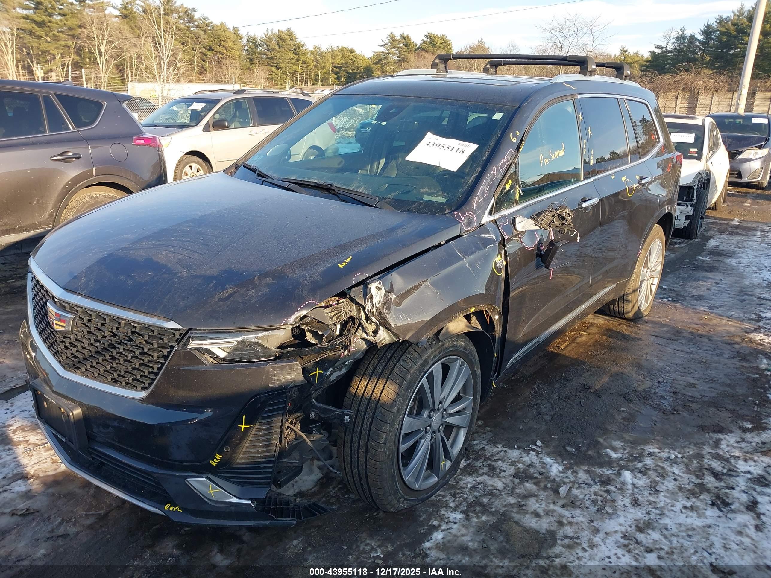 CADILLAC XT6 image 2