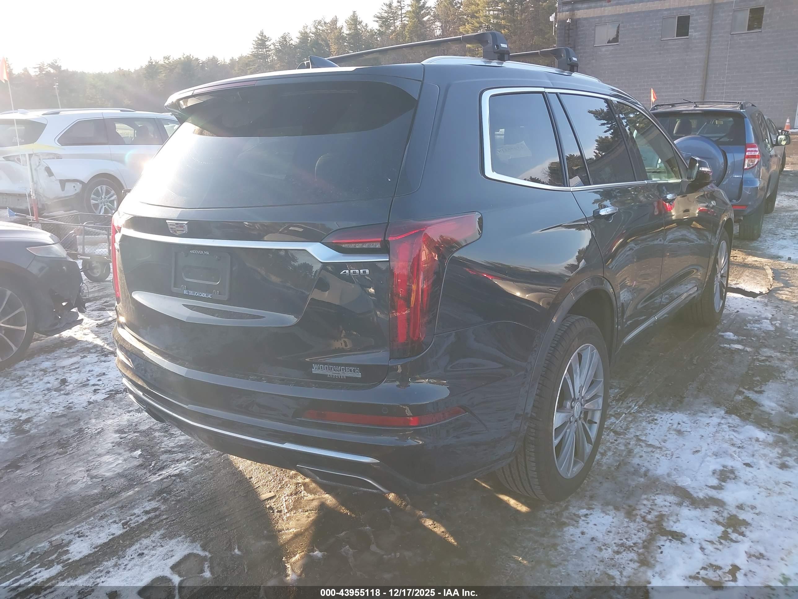 CADILLAC XT6 image 4