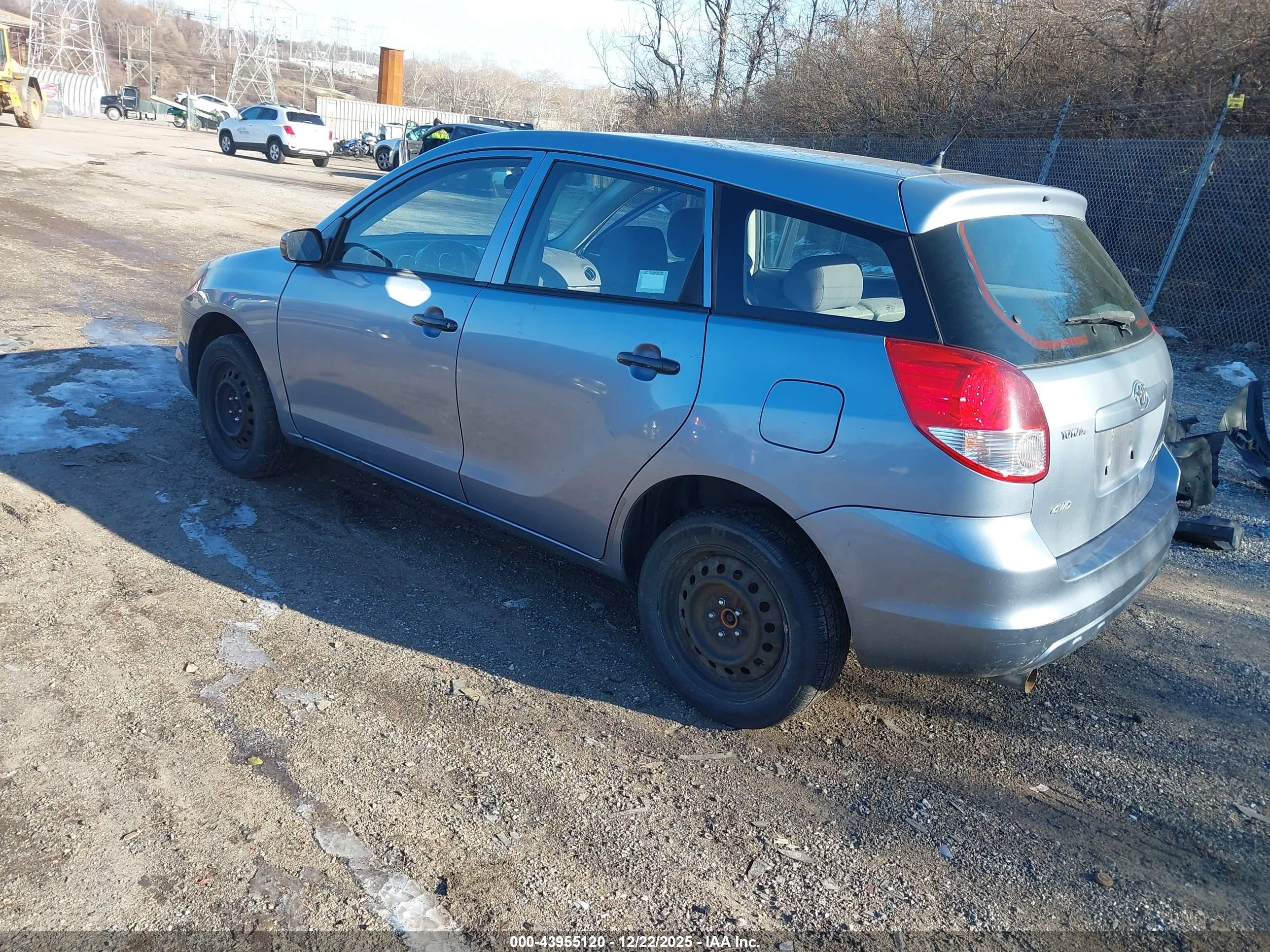 TOYOTA MATRIX image 3