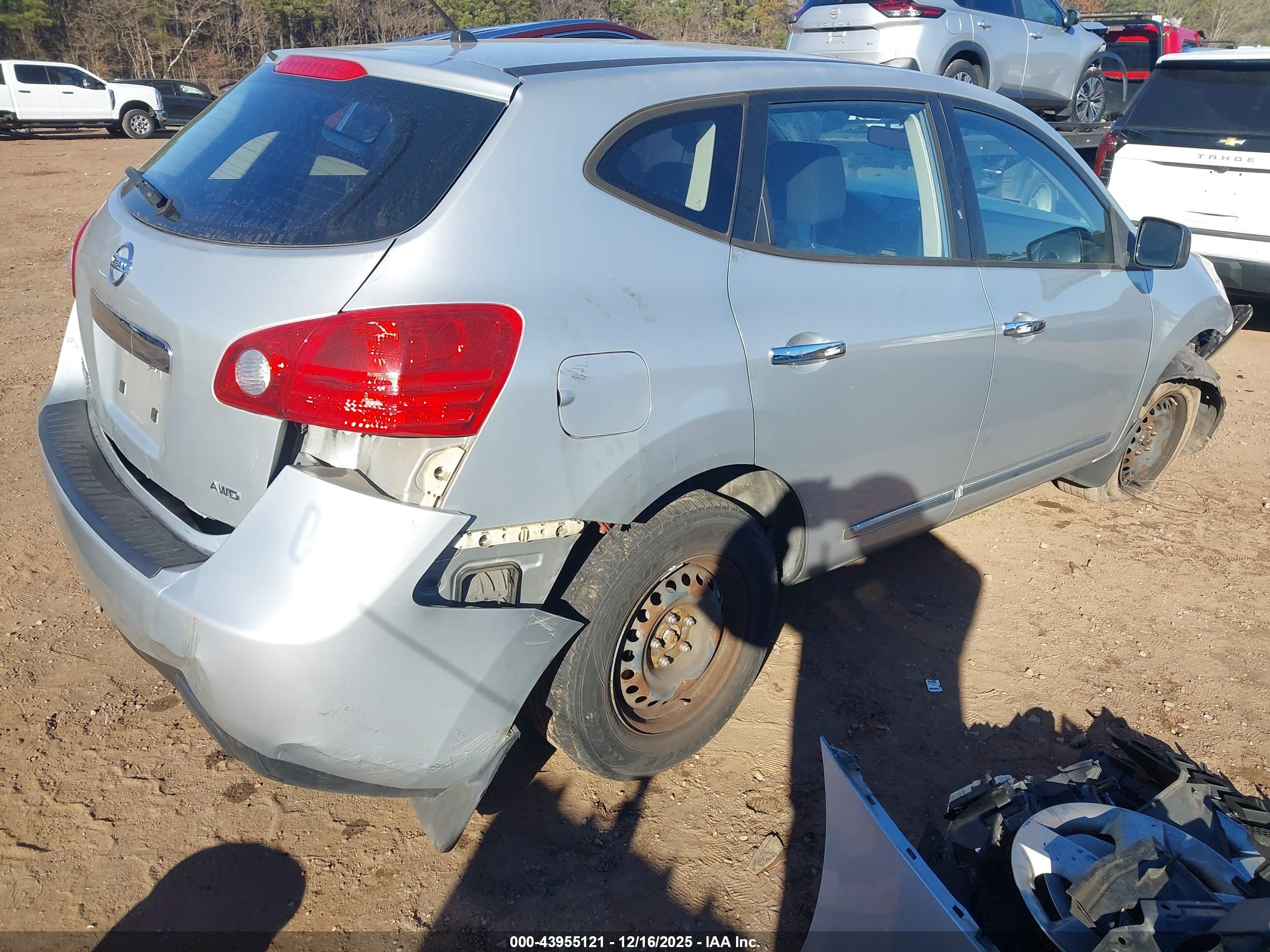 NISSAN ROGUE image 4